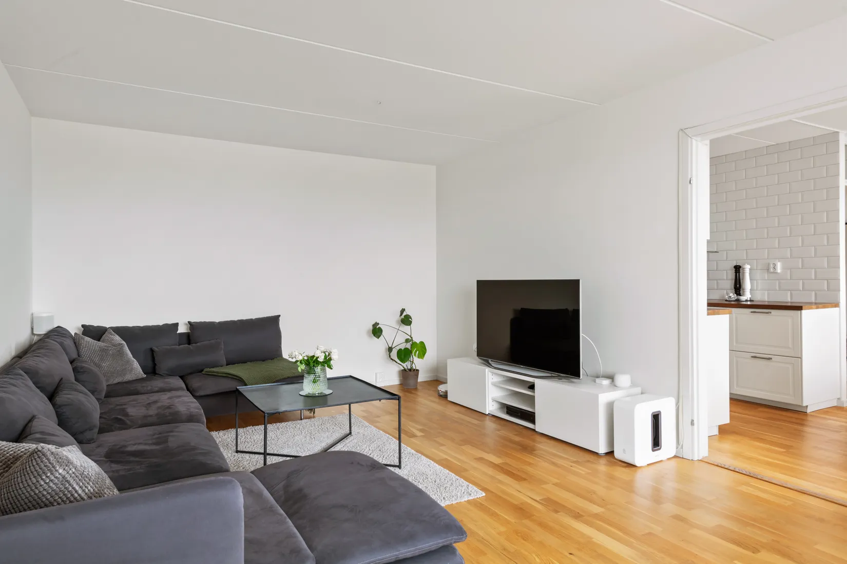 Bostadsrätt, Åkerbyvägen 88, 16 tr, Täby Centrum, Täby