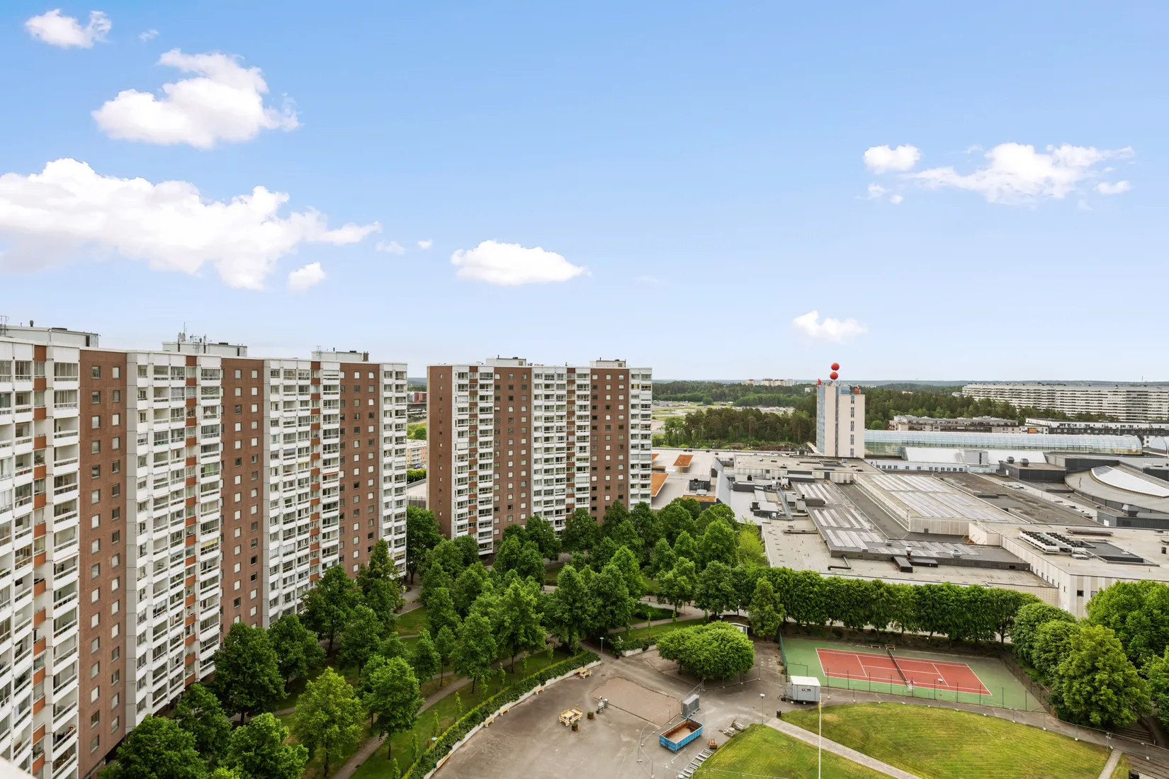 Bostadsrätt, Åkerbyvägen 88, 16 tr, Täby Centrum, Täby