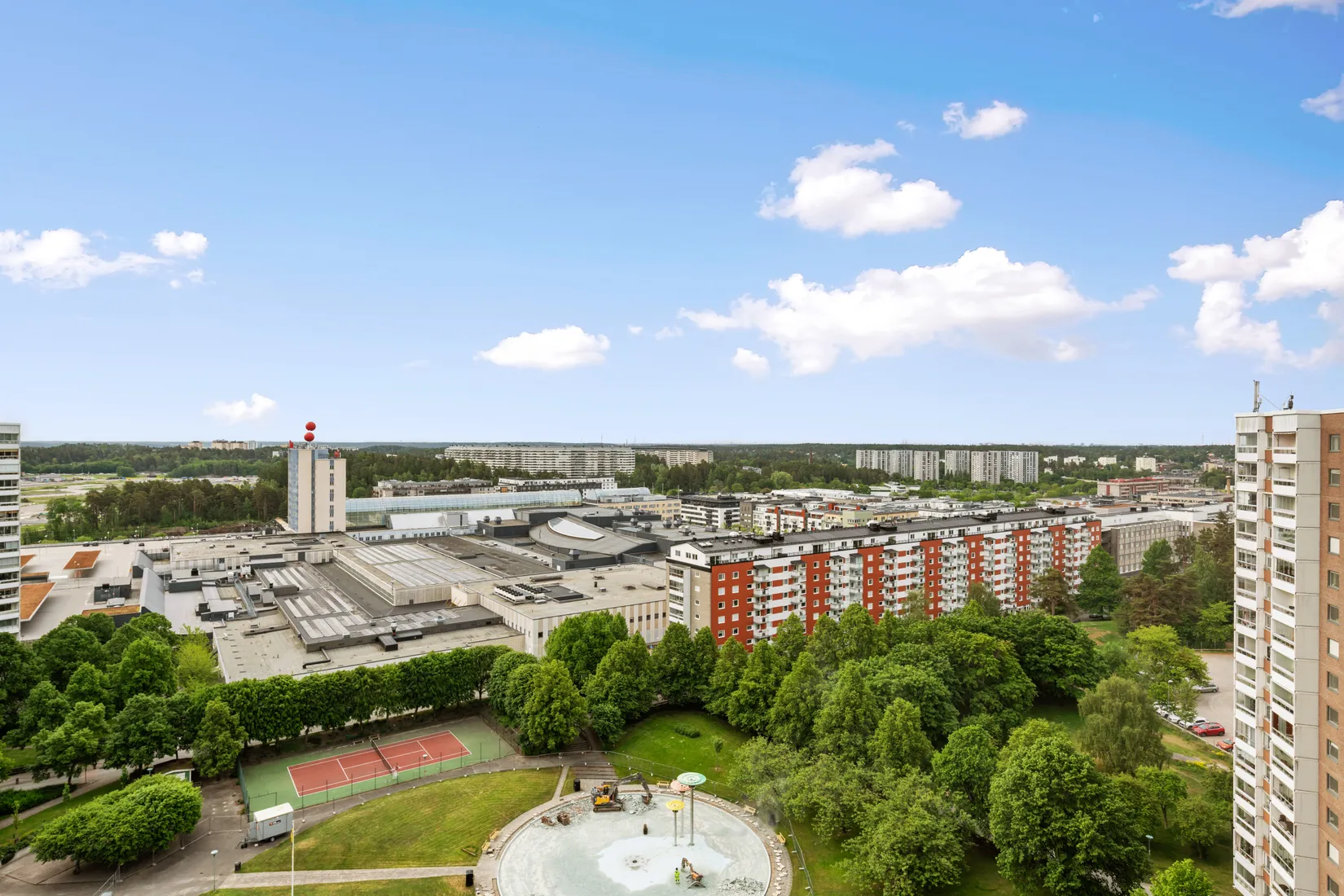 Bostadsrätt, Åkerbyvägen 88, 16 tr, Täby Centrum, Täby
