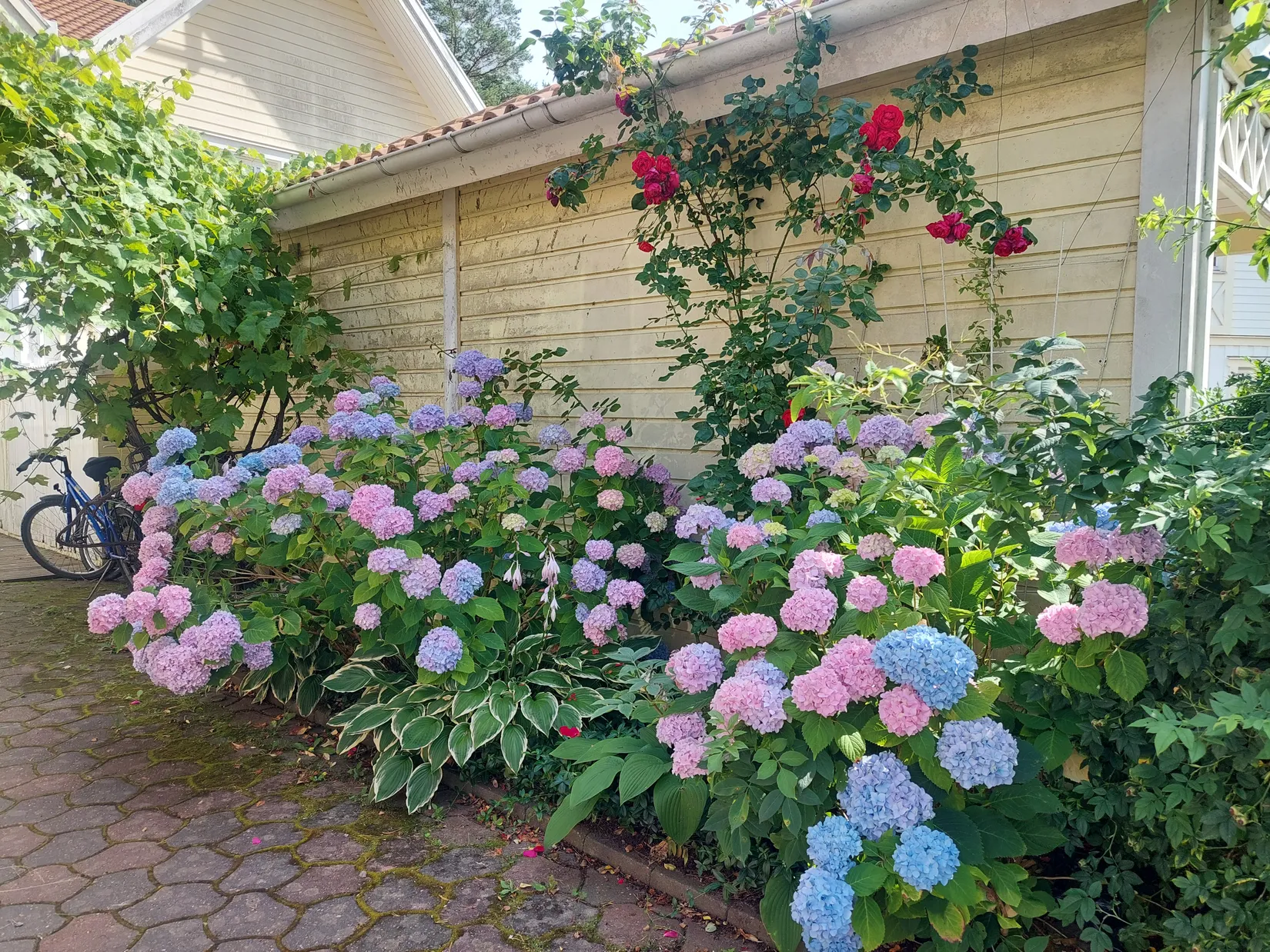 Villa, Radhus, Stora Rönnens gränd 11, Gribbylund, Täby