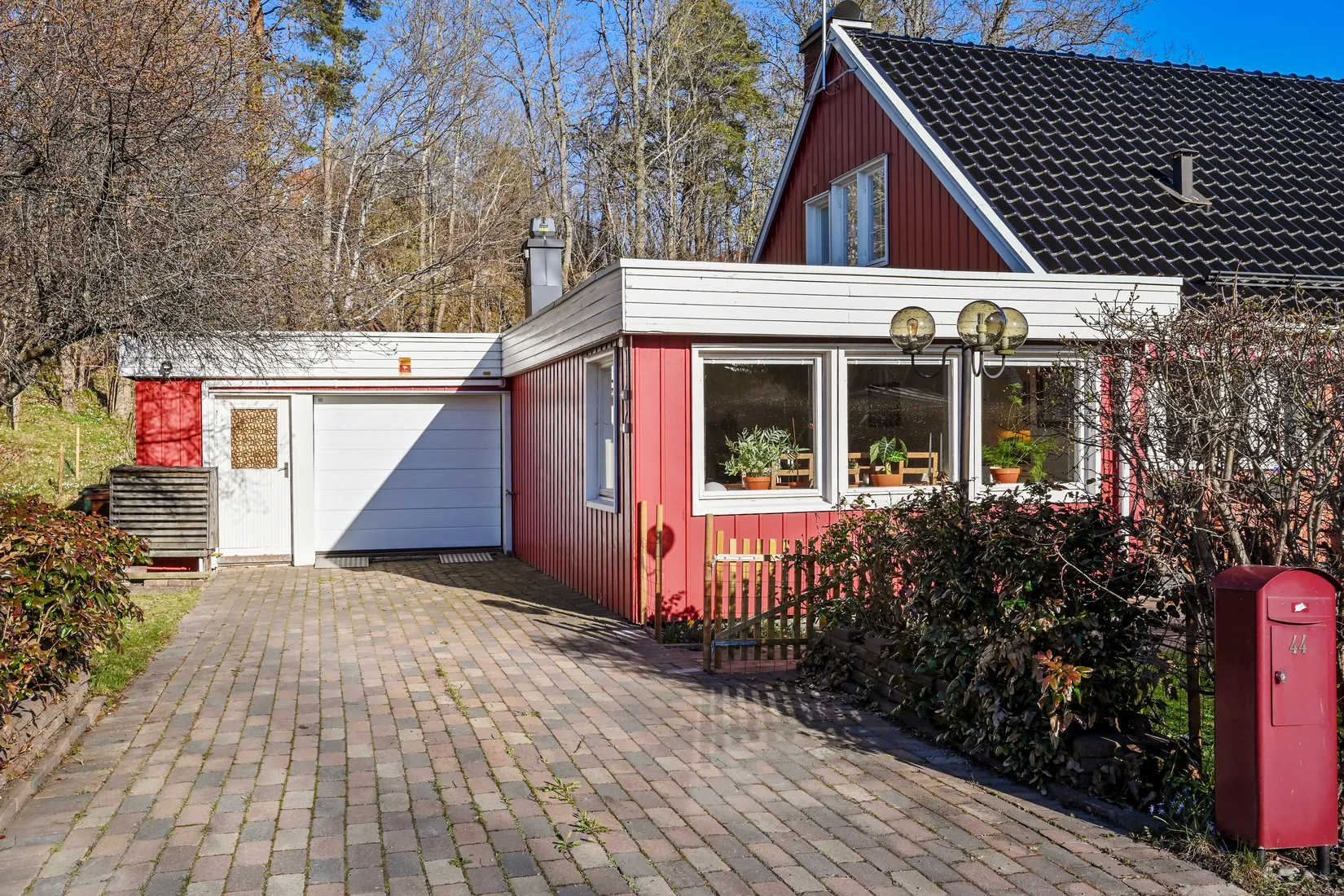 Villa, Össebyvägen 44, Smedby, Österåker
