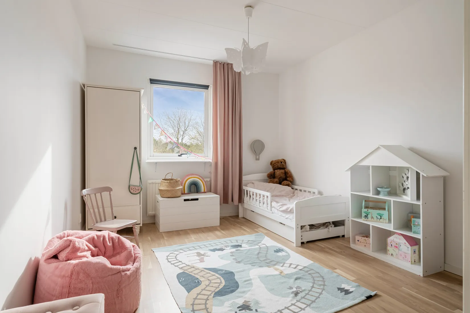 Villa, Radhus, Västergården 251, Västergården, Vallentuna