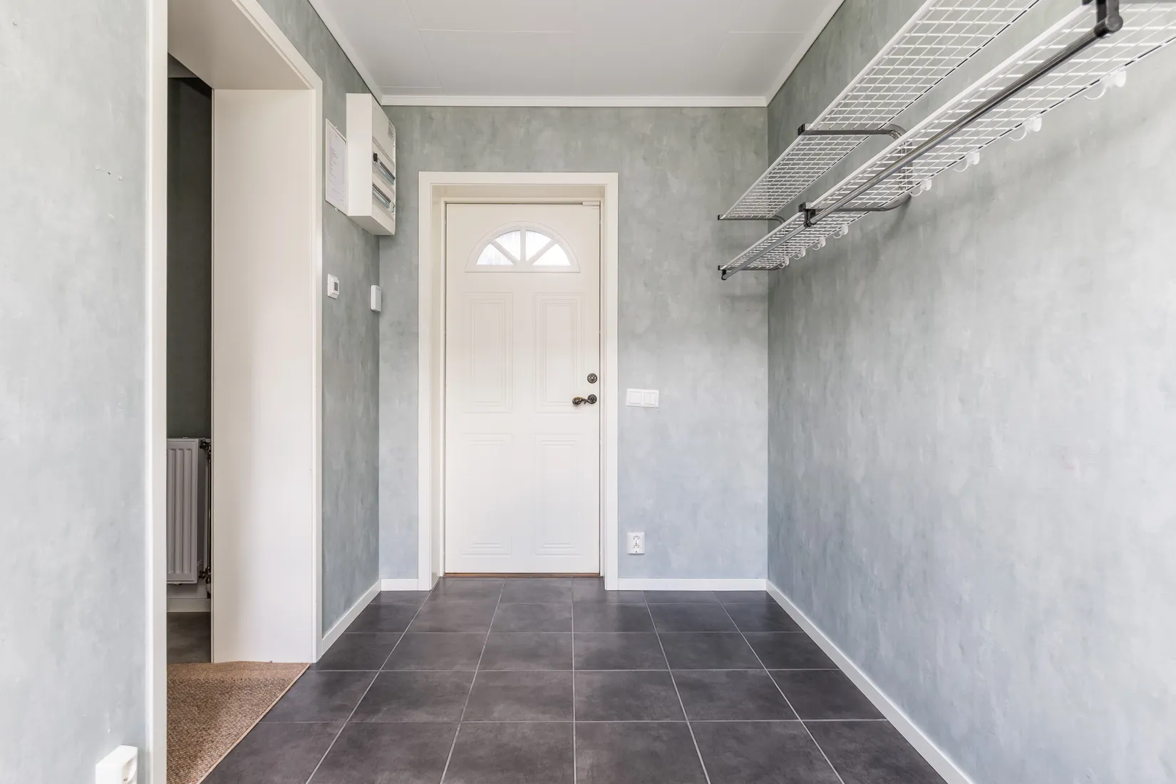 Villa, Hökbacksvägen 8, SÖDERBÄRKE Centrum/Brustorpet, Smedjebacken