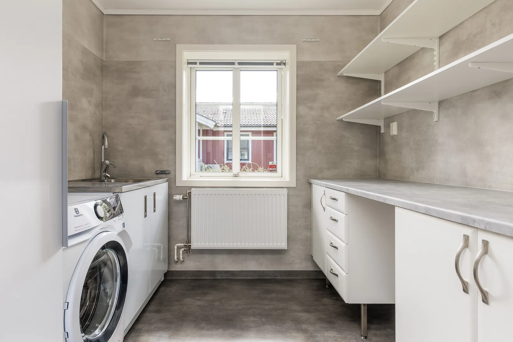 Villa, Hökbacksvägen 8, SÖDERBÄRKE Centrum/Brustorpet, Smedjebacken