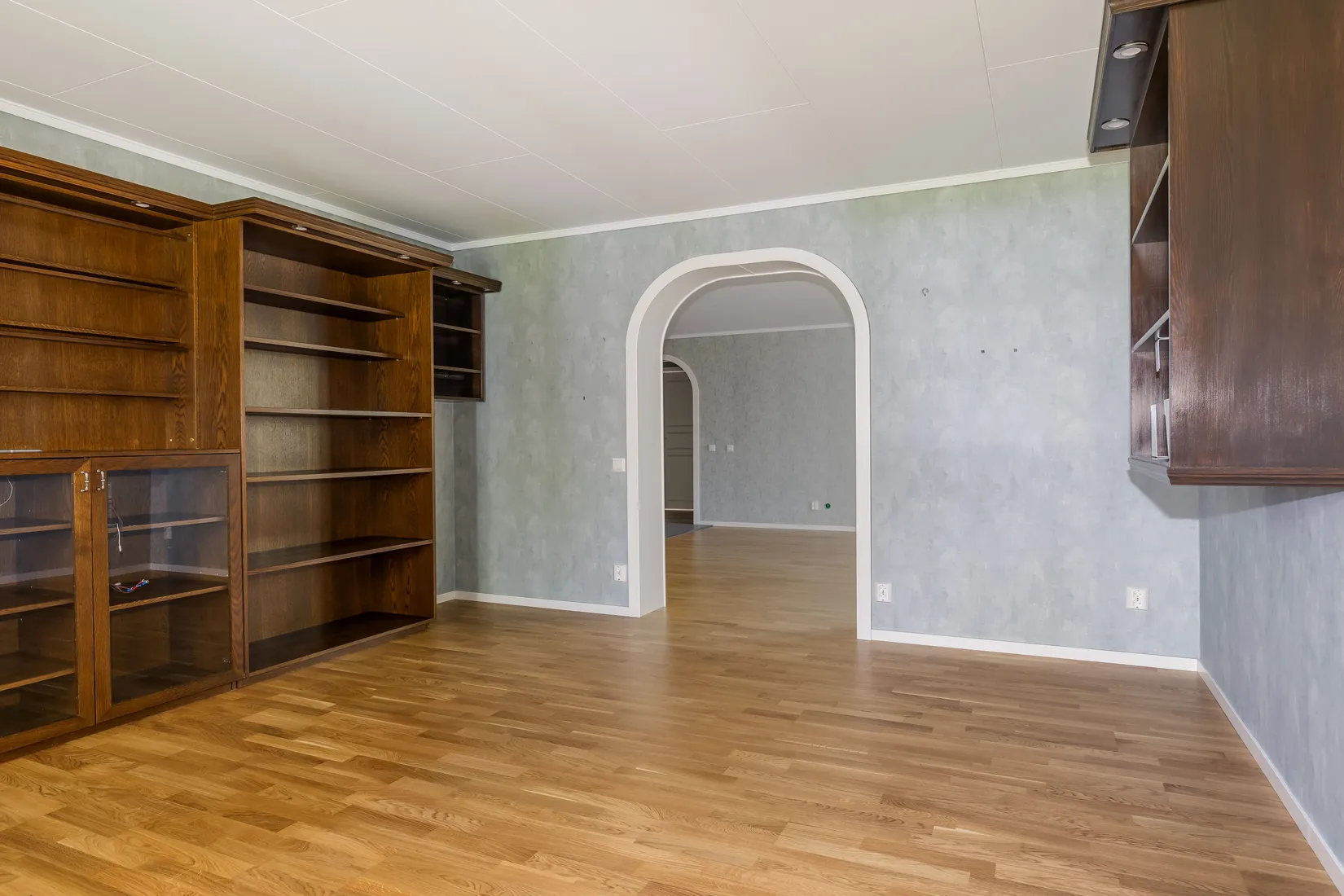Villa, Hökbacksvägen 8, SÖDERBÄRKE Centrum/Brustorpet, Smedjebacken