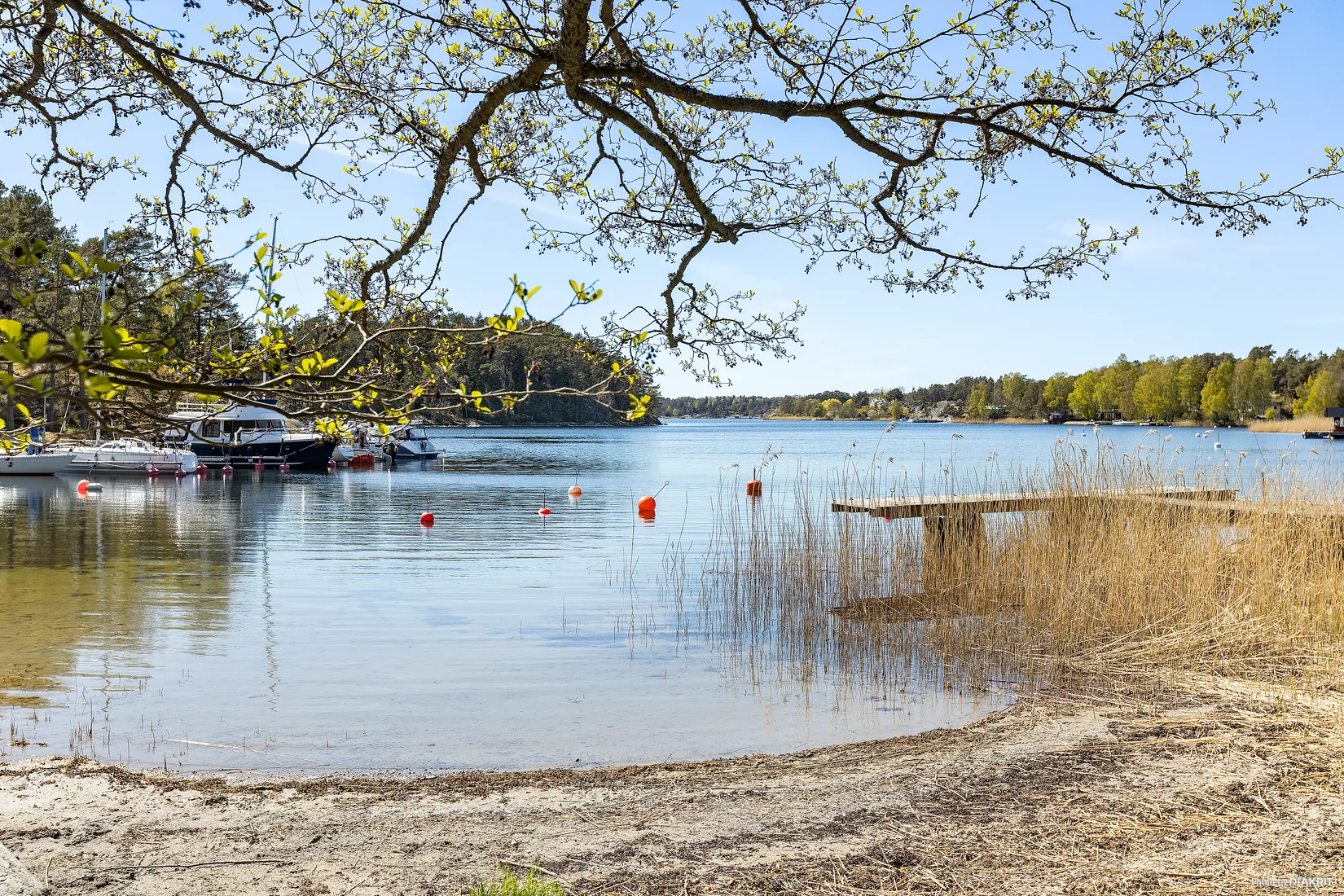 Villa, Radhus, Röda radhusen 9, Djurö, Värmdö