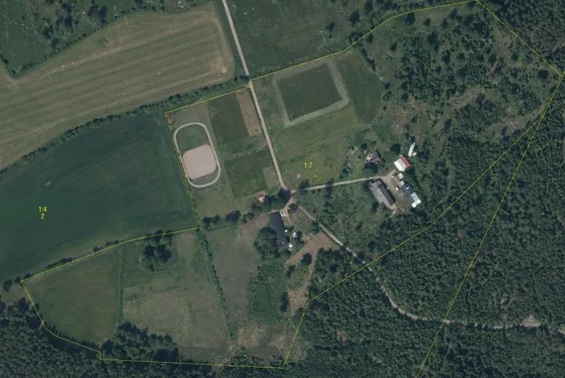 Gård/Skog, Gullstigen Rosenlund 1, Boxholm