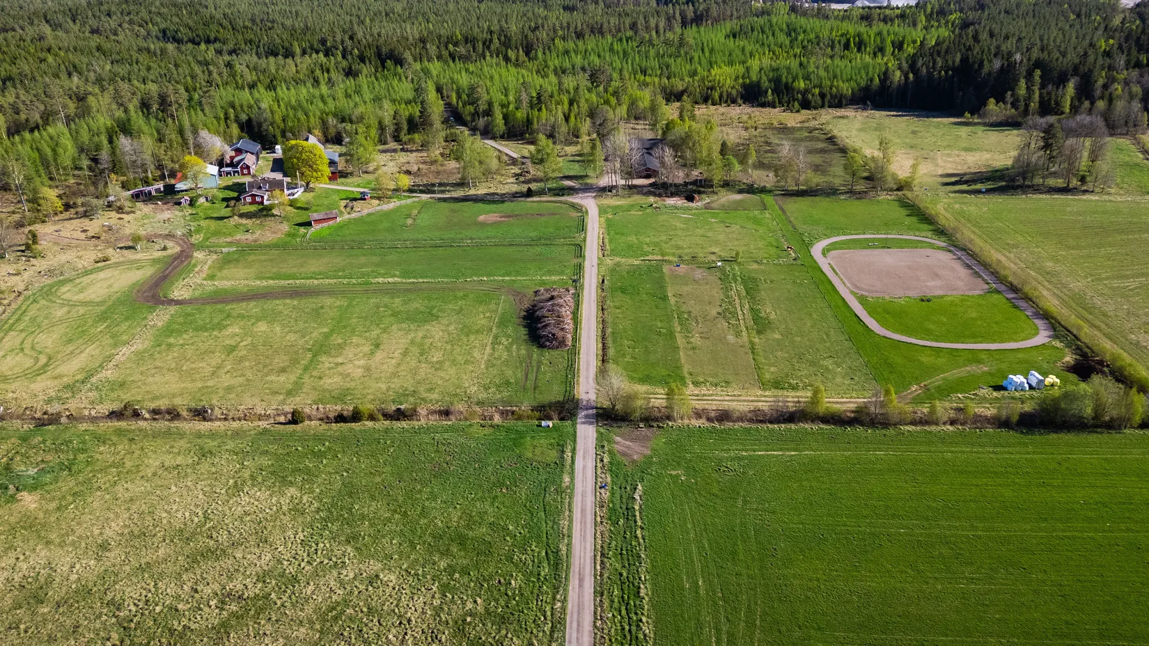 Gård/Skog, Gullstigen Rosenlund 1, Boxholm