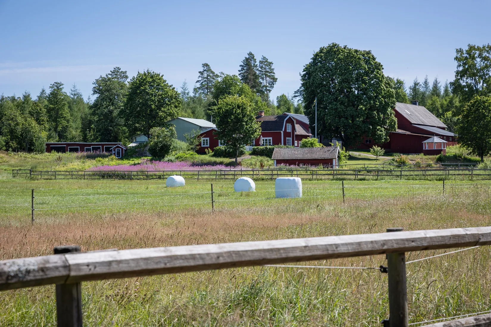 Gård/Skog, Gullstigen Rosenlund 1, Boxholm