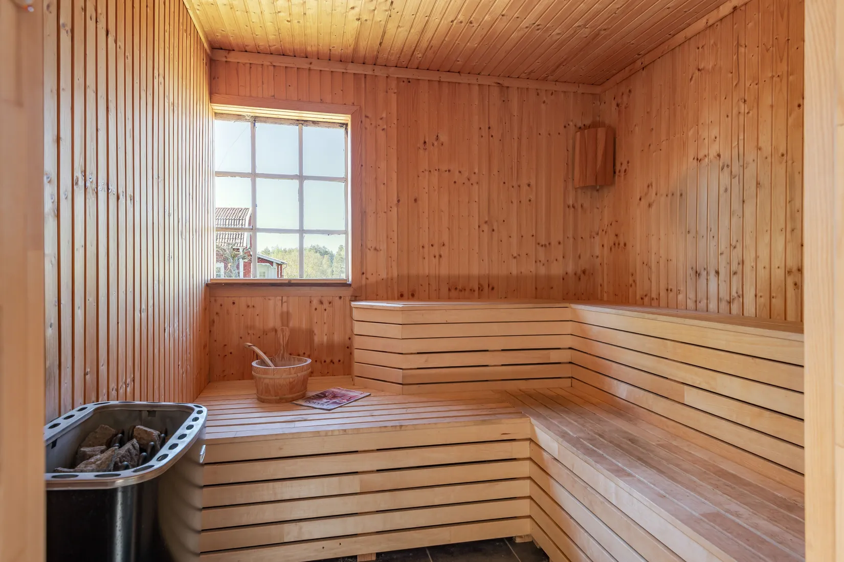 Gård/Skog, Gullstigen Rosenlund 1, Boxholm