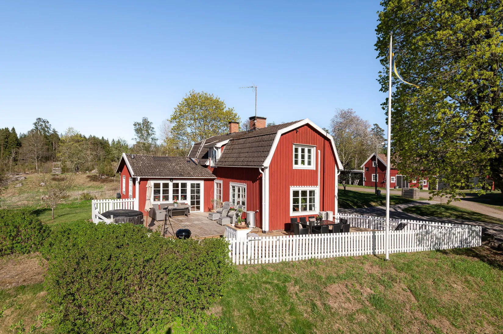 Gård/Skog, Gullstigen Rosenlund 1, Boxholm
