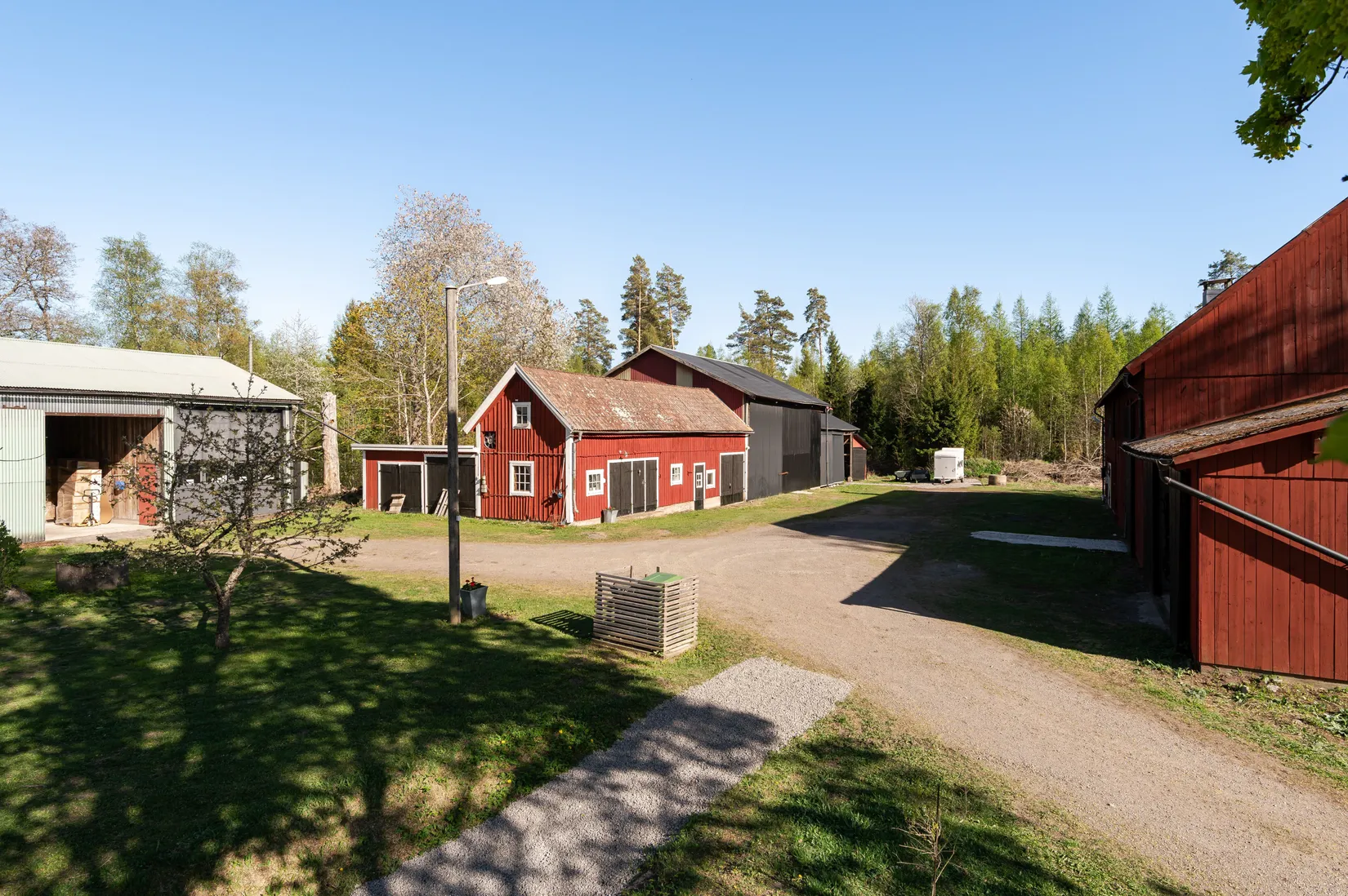 Gård/Skog, Gullstigen Rosenlund 1, Boxholm