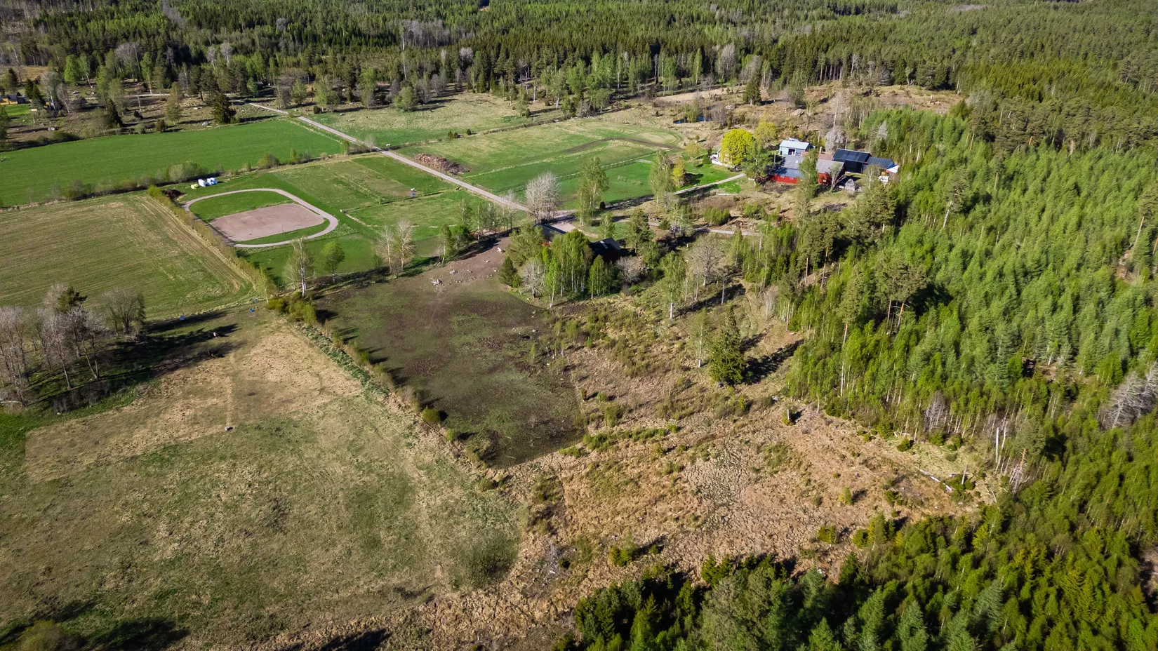 Gård/Skog, Gullstigen Rosenlund 1, Boxholm