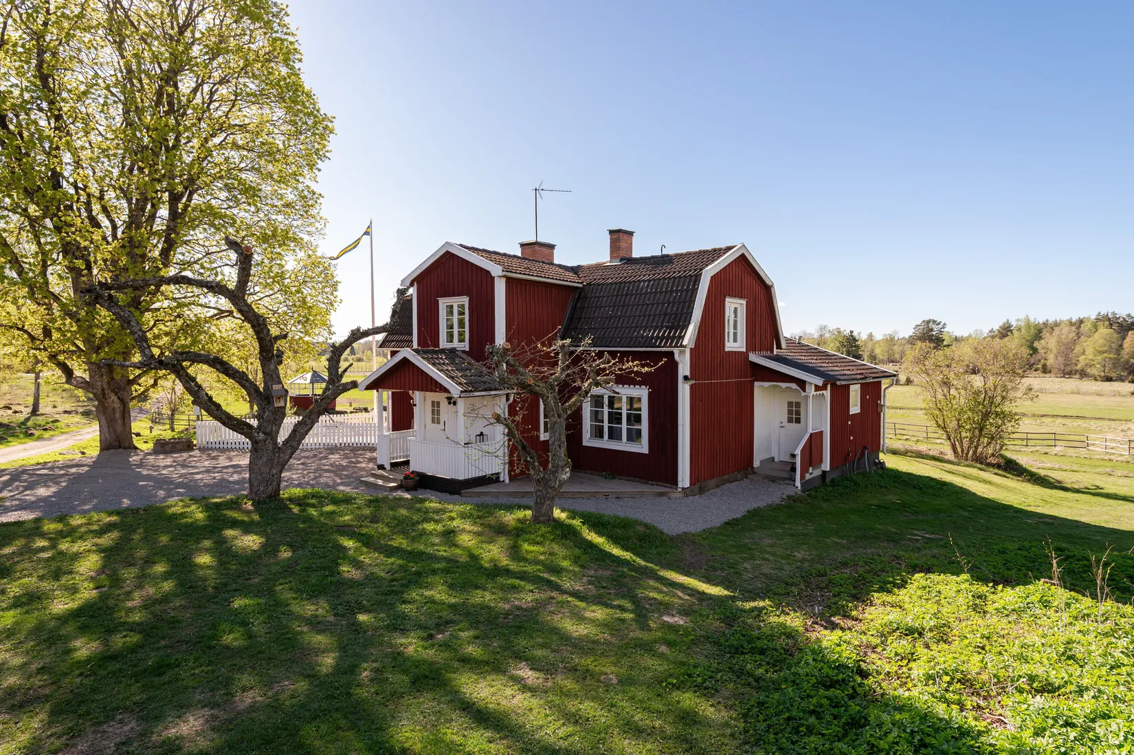 Gård/Skog, Gullstigen Rosenlund 1, Boxholm
