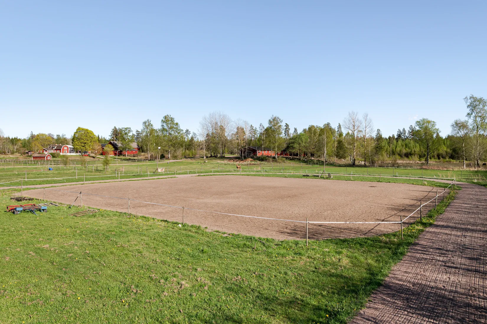 Gård/Skog, Gullstigen Rosenlund 1, Boxholm