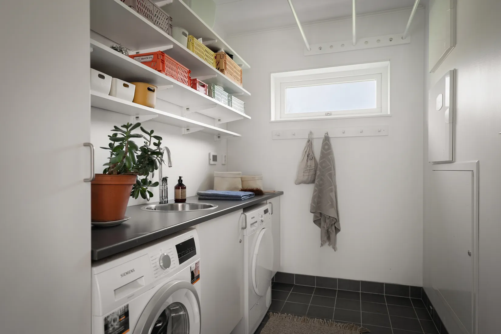 Bostadsrätt, Radhus, Rådjursvägen 7D, Ekeberg, Lilla Edet