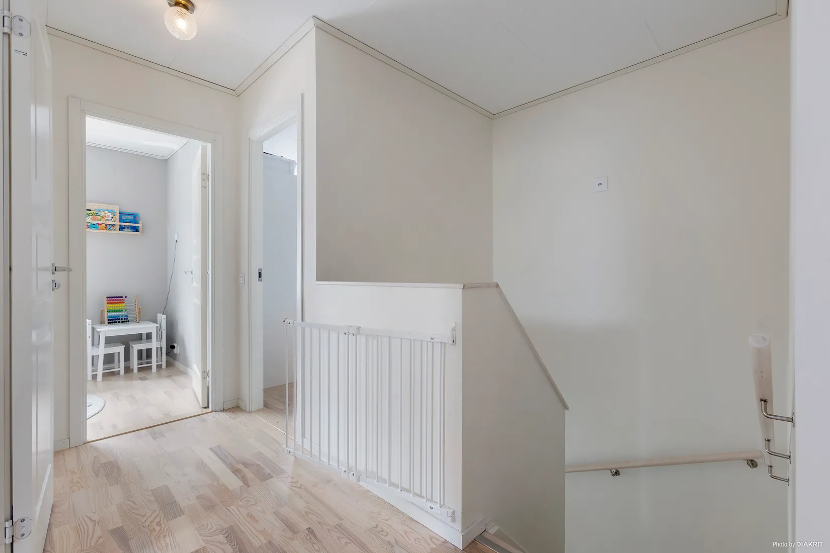 Radhus, Arningetorpsvägen 17, Hägerneholm, Täby