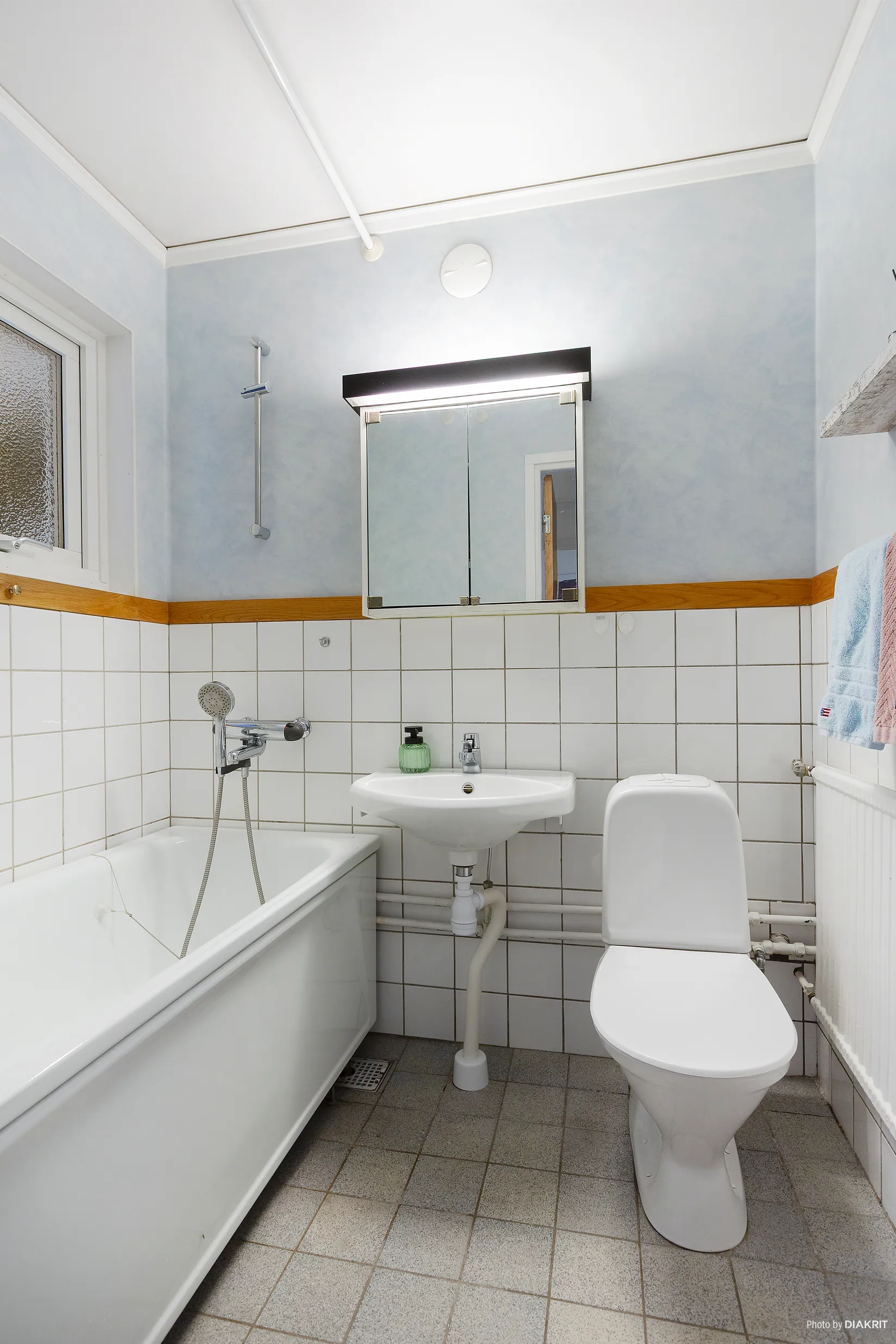 Villa, Radhus, Dressyrvägen 12, Jakobsberg, Järfälla