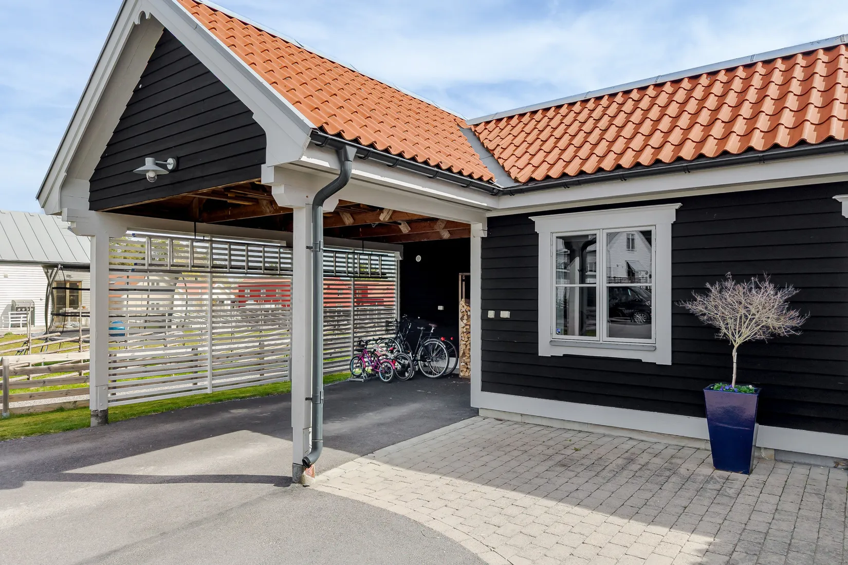 Villa, Byalagsvägen 11, Åkers Styckebruk/Skämbylöt, Strängnäs