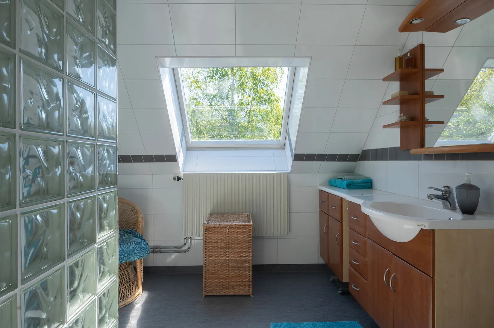Villa, Almvägen 4, Tullinge - Parkhem, Botkyrka