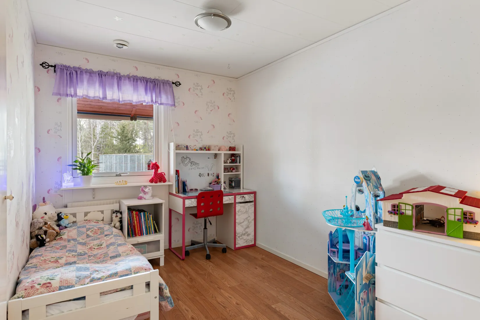 Gård/Skog, Vikensbergsvägen 30, Norrtälje