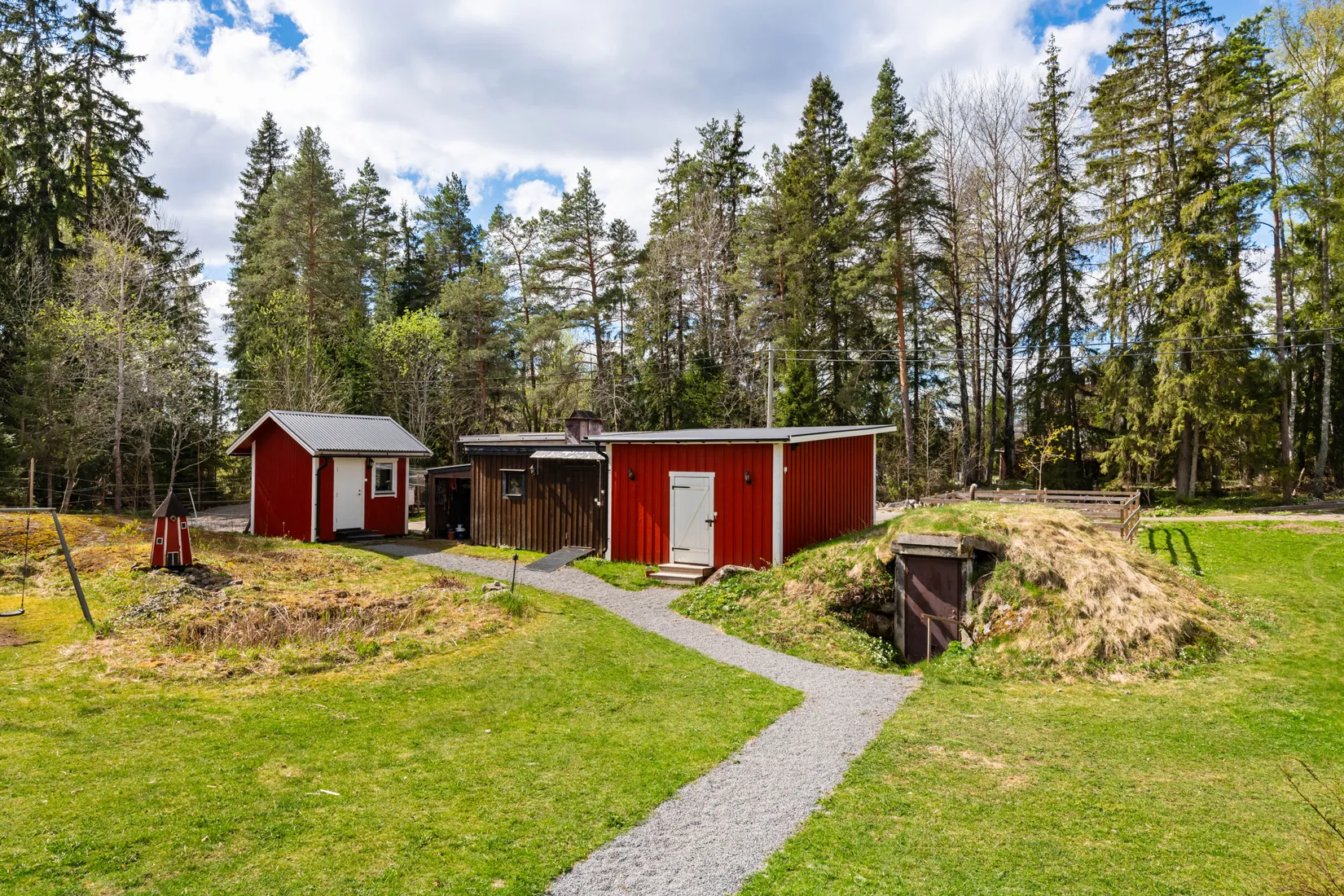 Gård/Skog, Vikensbergsvägen 30, Norrtälje