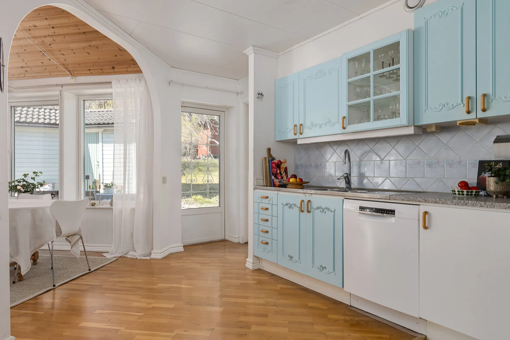 Villa, Styrbordsvägen 10, Boo Gård, Nacka