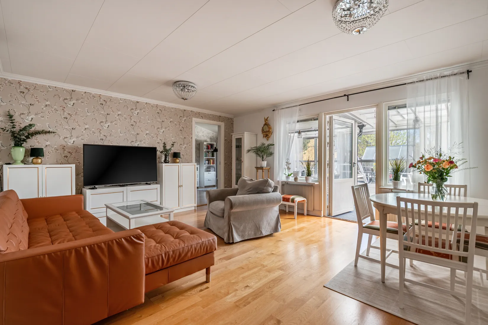 Villa, Radhus, Vallavägen 308, Handen, Haninge