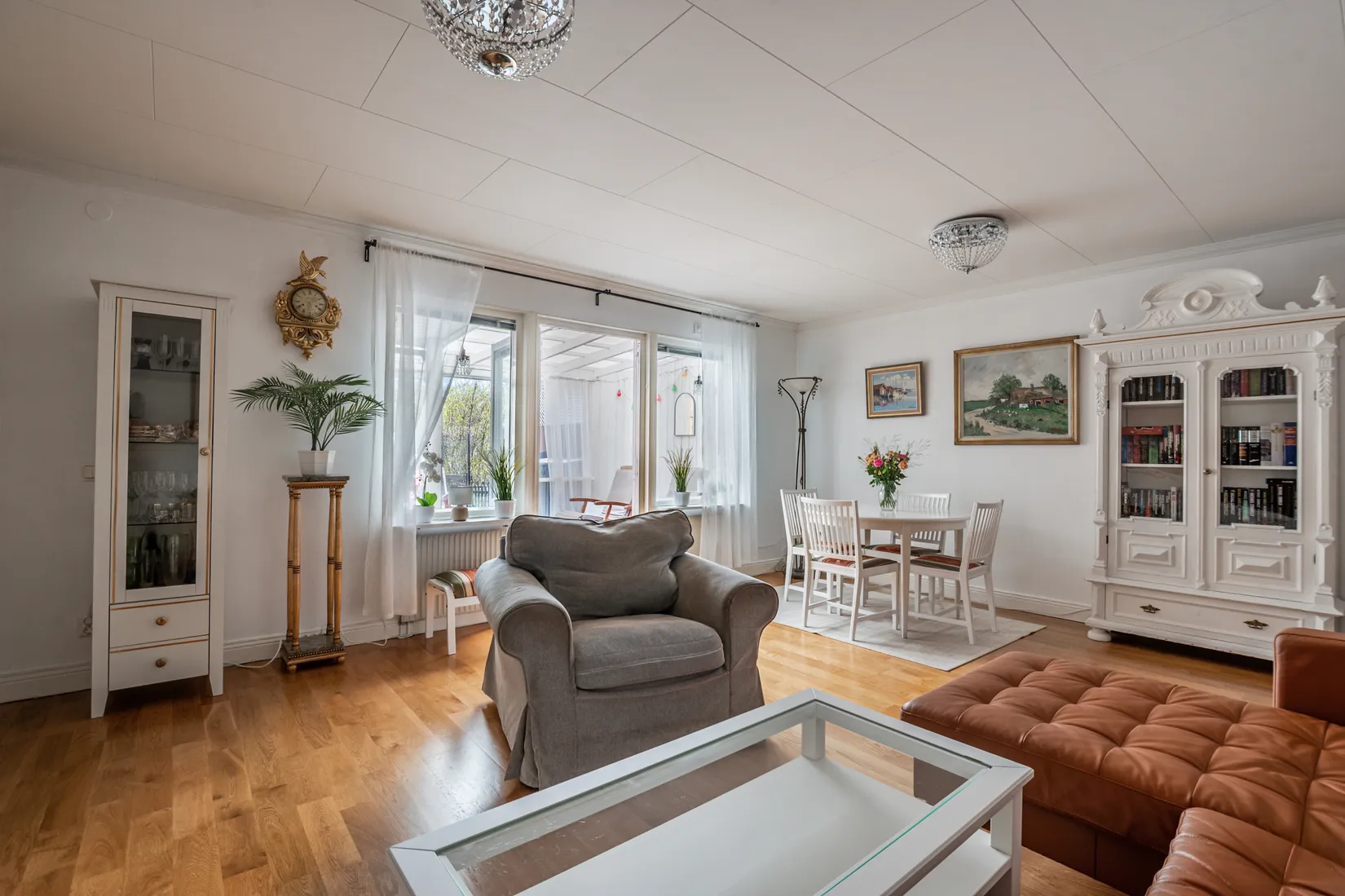 Villa, Radhus, Vallavägen 308, Handen, Haninge