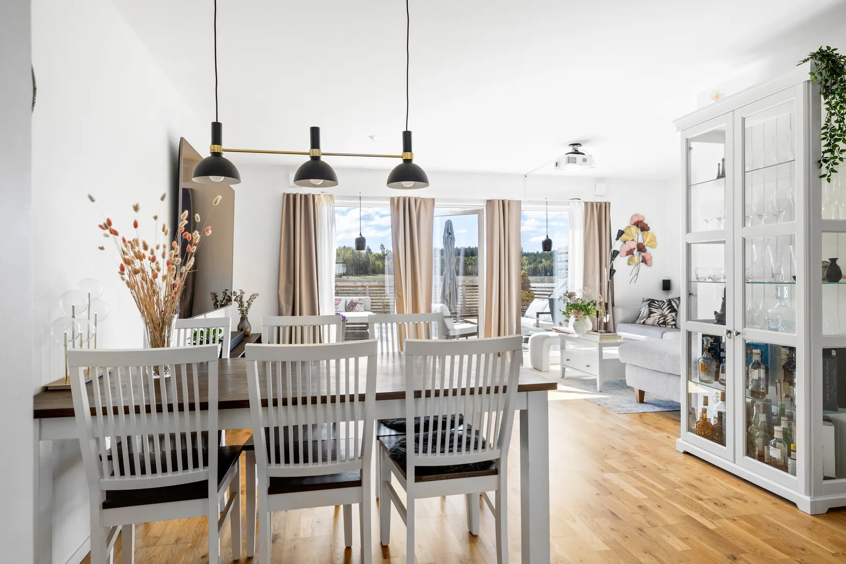 Bostadsrätt, Radhus, Sörskogsvägen 5, Grillby, Enköping