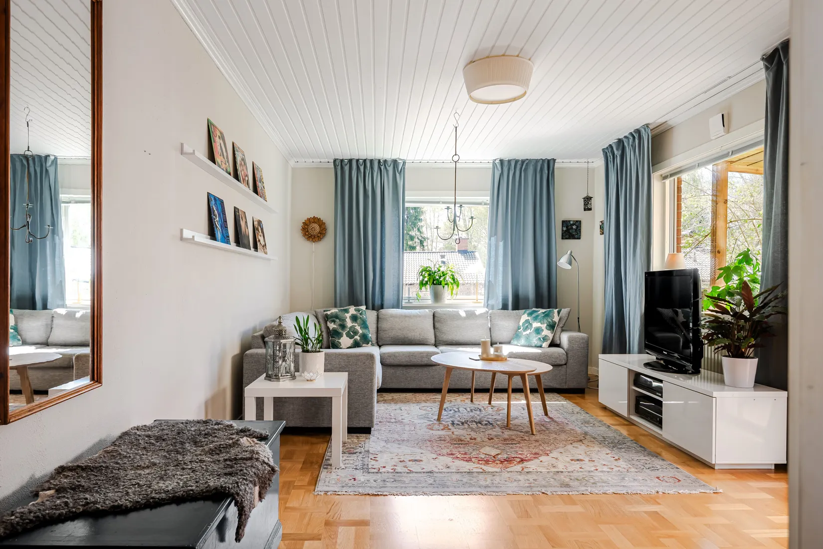 Villa, Salogatan 8, Katrineholm Nävertorp, Katrineholm