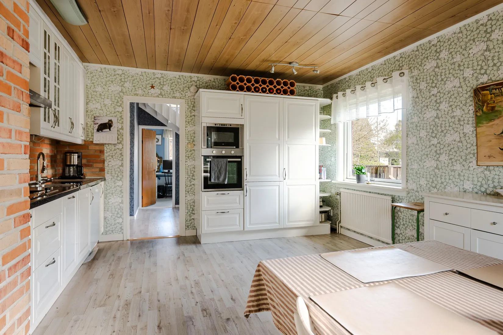 Villa, Salogatan 8, Katrineholm Nävertorp, Katrineholm