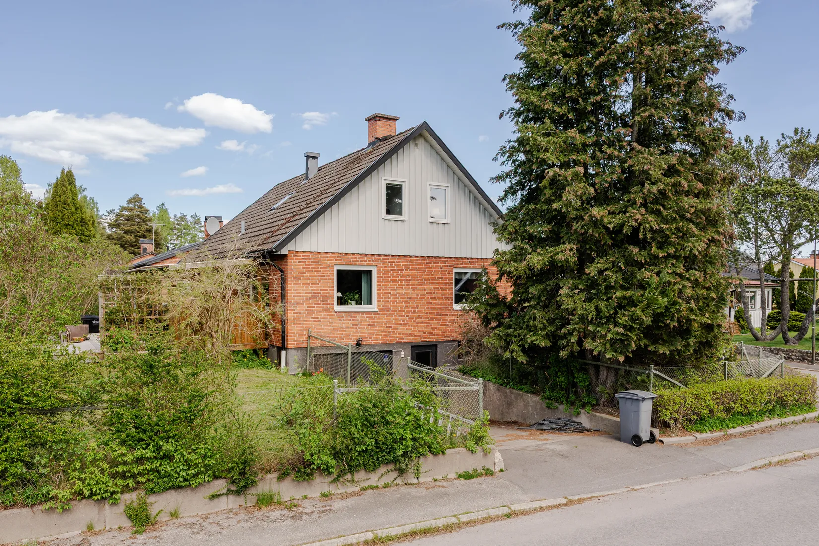Villa, Salogatan 8, Katrineholm Nävertorp, Katrineholm