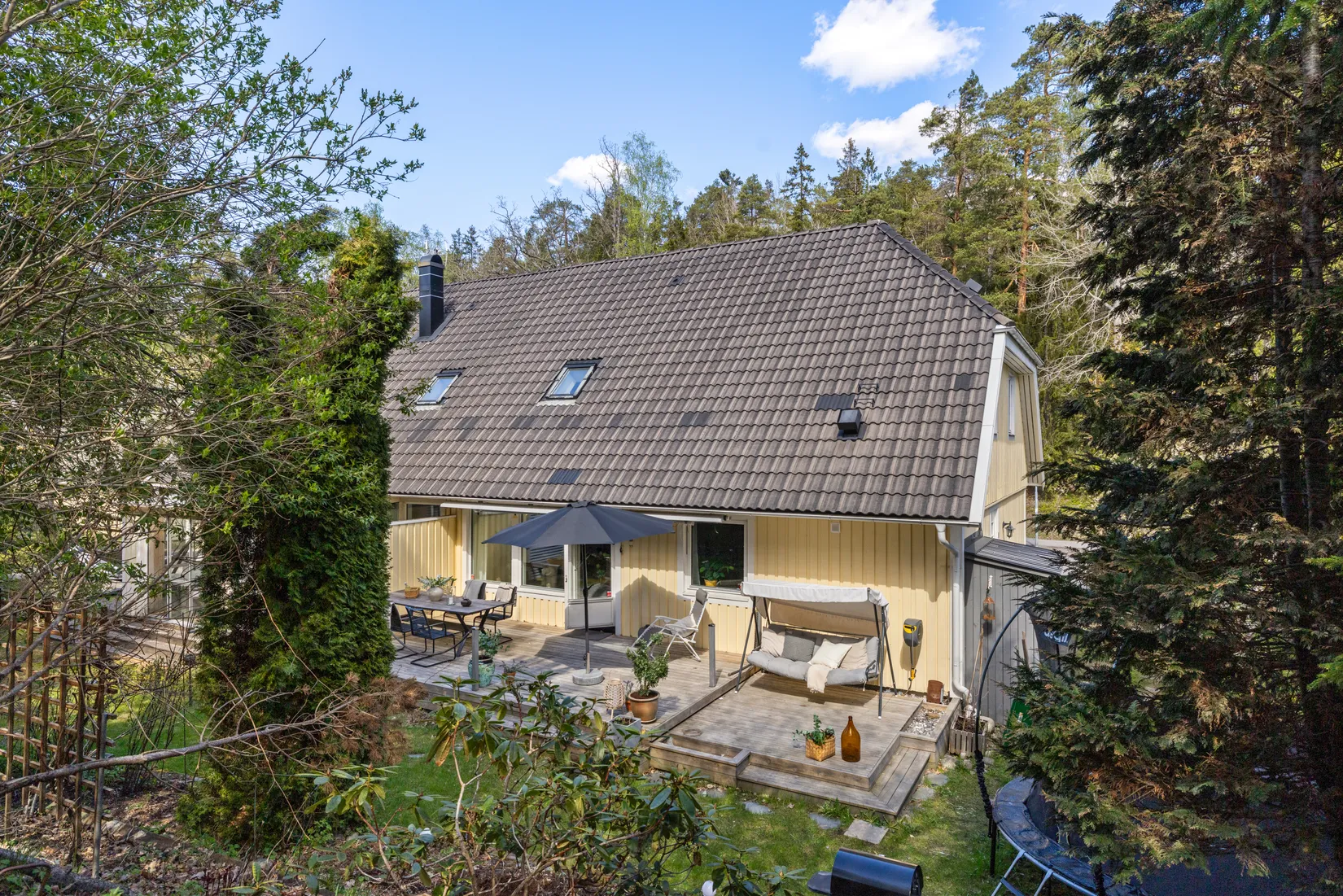 Villa, Bansjöslingan 8A, Trollbäcken, Tyresö