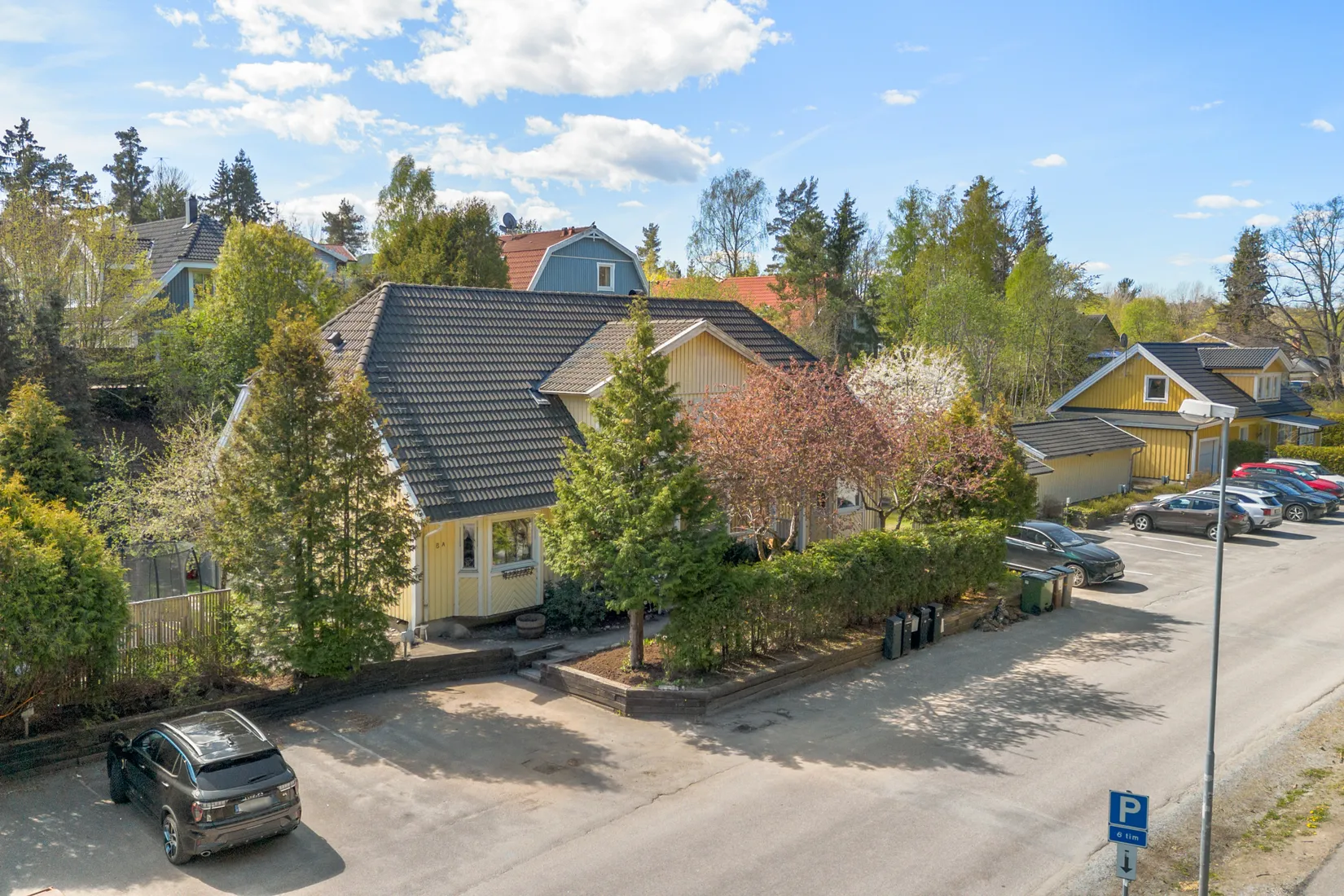 Villa, Bansjöslingan 8A, Trollbäcken, Tyresö