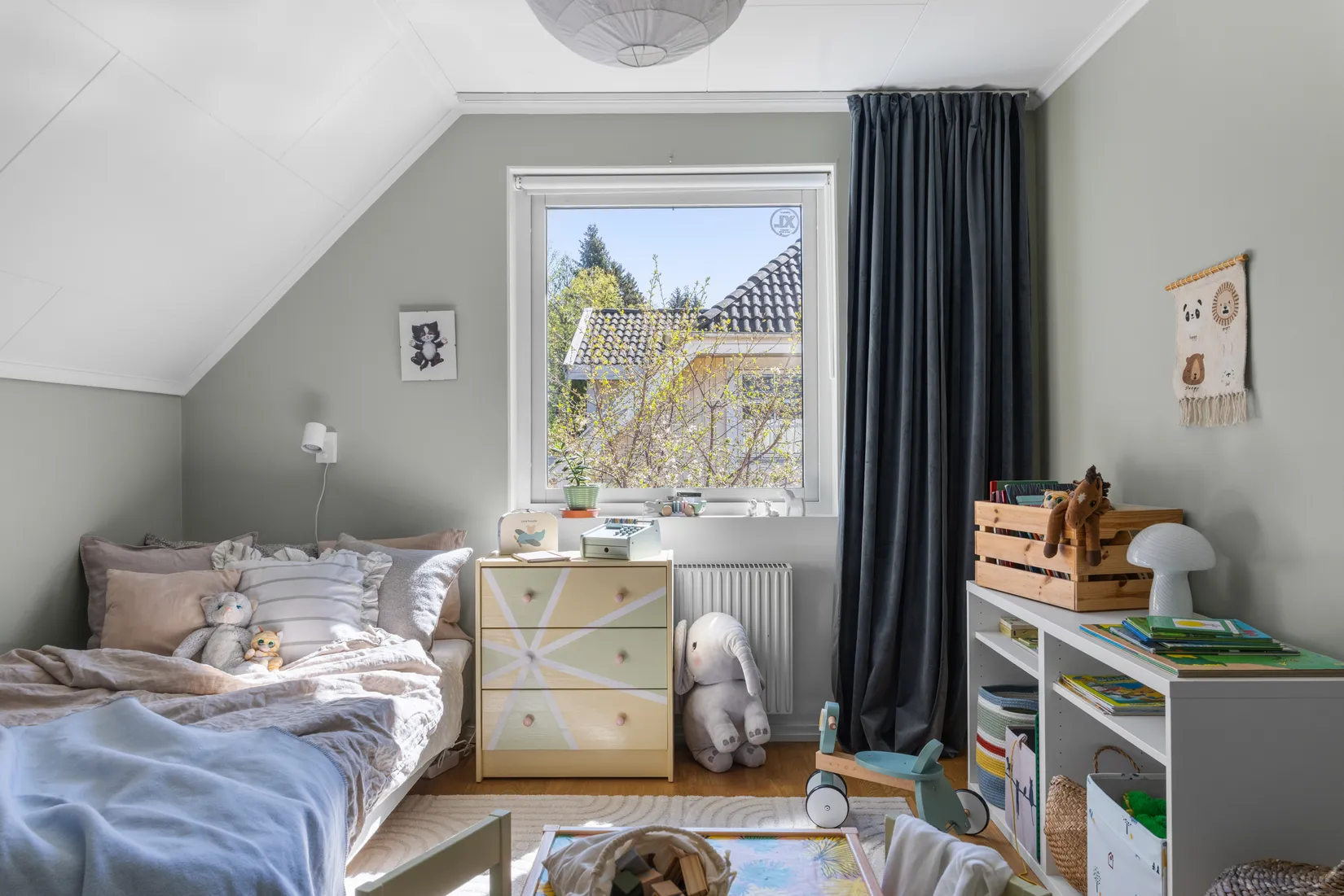 Villa, Bansjöslingan 8A, Trollbäcken, Tyresö