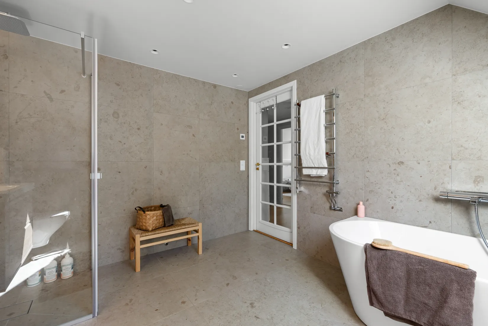 Villa, Bansjöslingan 8A, Trollbäcken, Tyresö