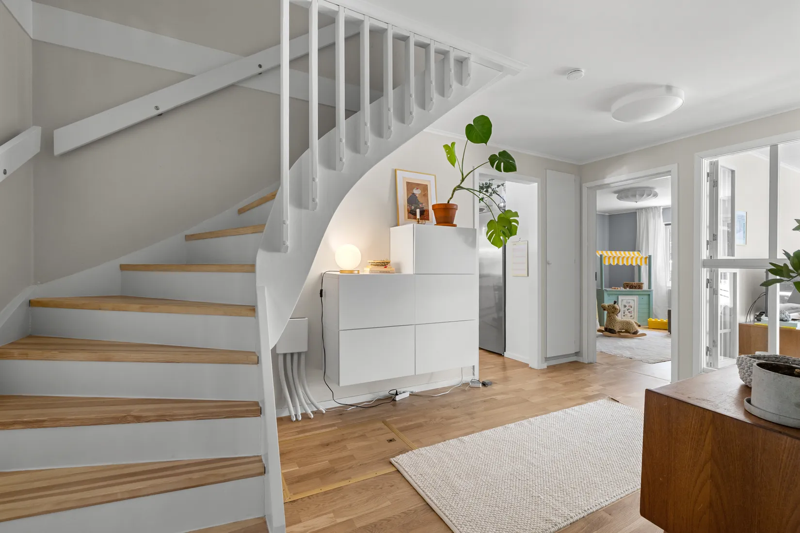 Villa, Bansjöslingan 8A, Trollbäcken, Tyresö