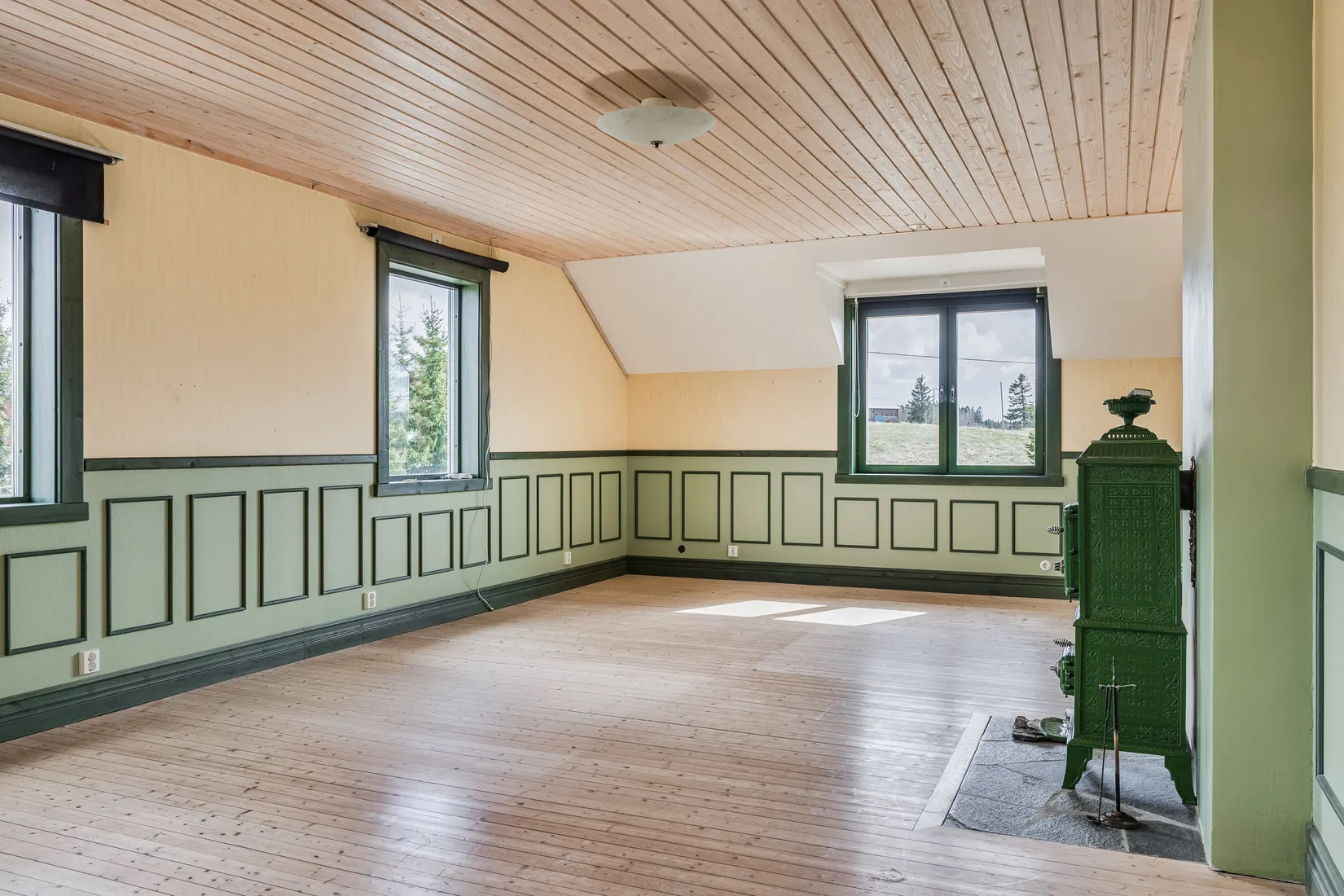 Villa, Hällne 209, Oviken, Berg