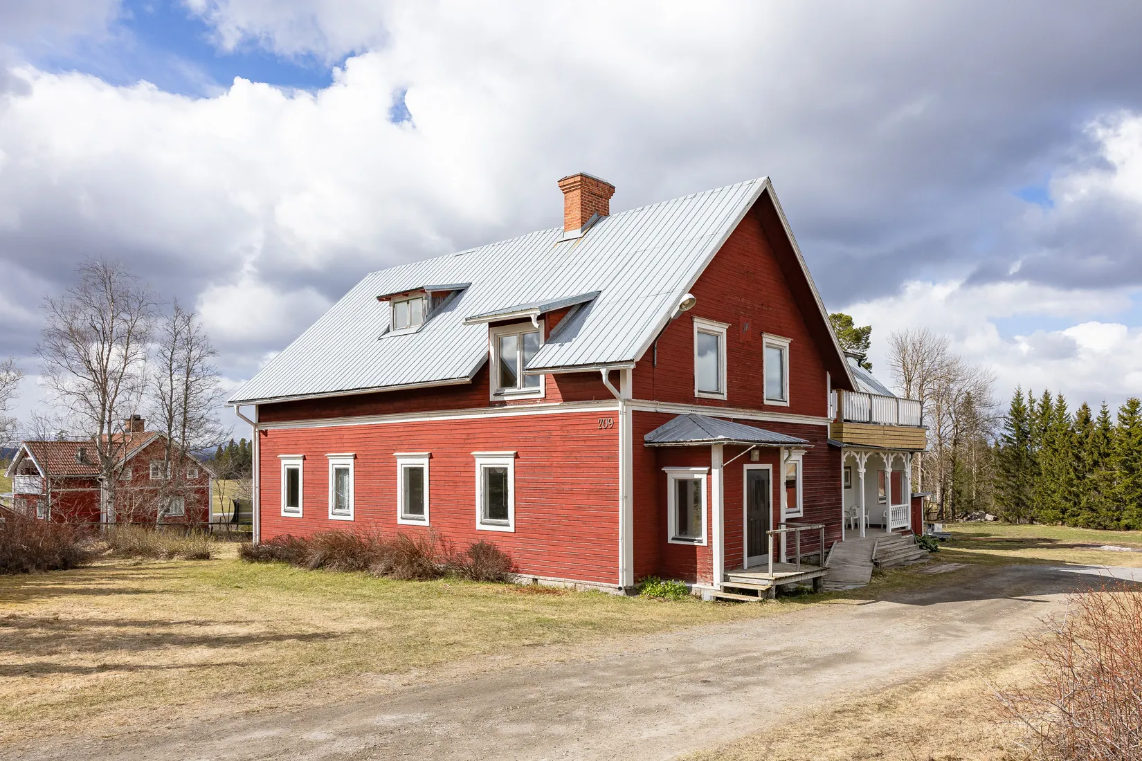Villa, Hällne 209, Oviken, Berg