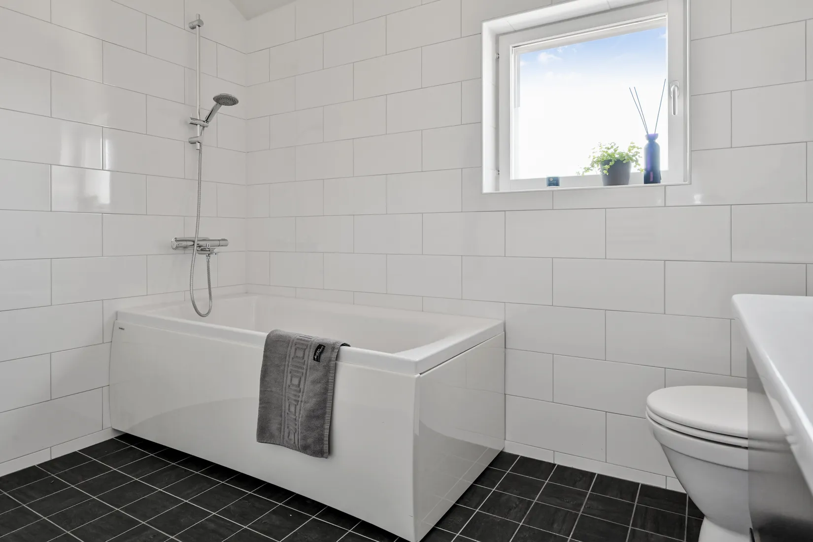Villa, Radhus, Wäckareslingan 7, Runby, Upplands Väsby