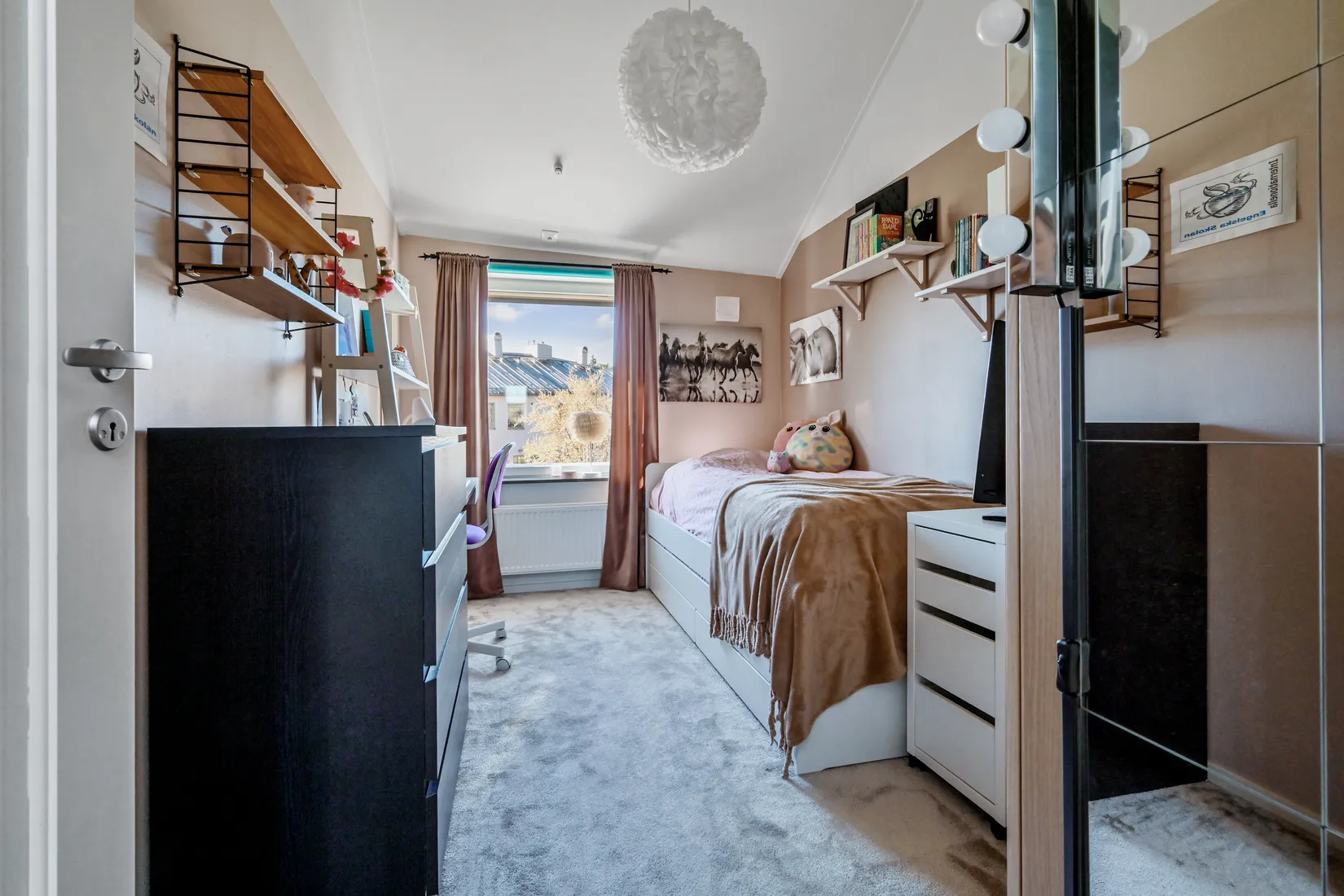 Villa, Radhus, Wäckareslingan 7, Runby, Upplands Väsby