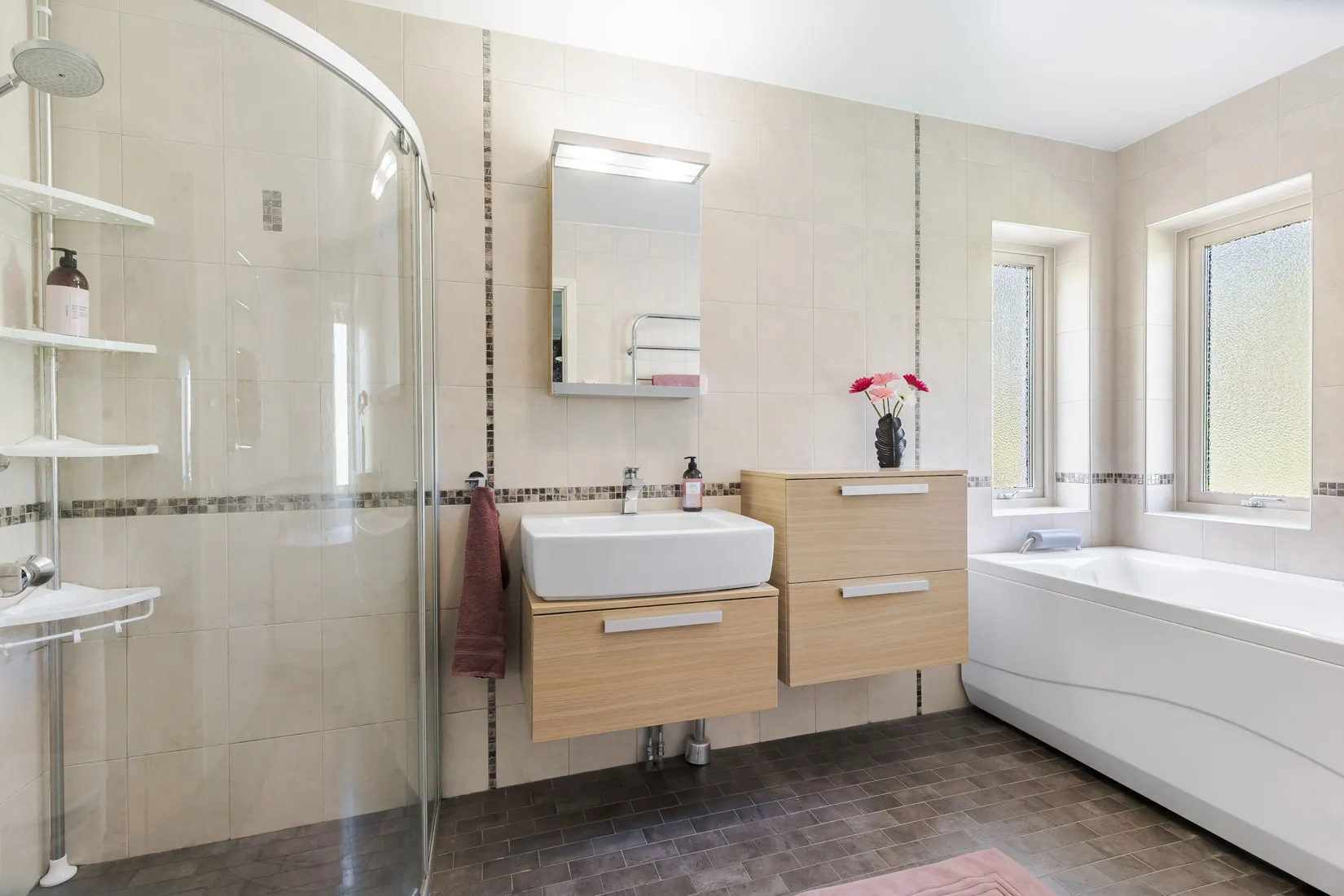Villa, Skämby gård 5, Åkers Styckebruk, Strängnäs