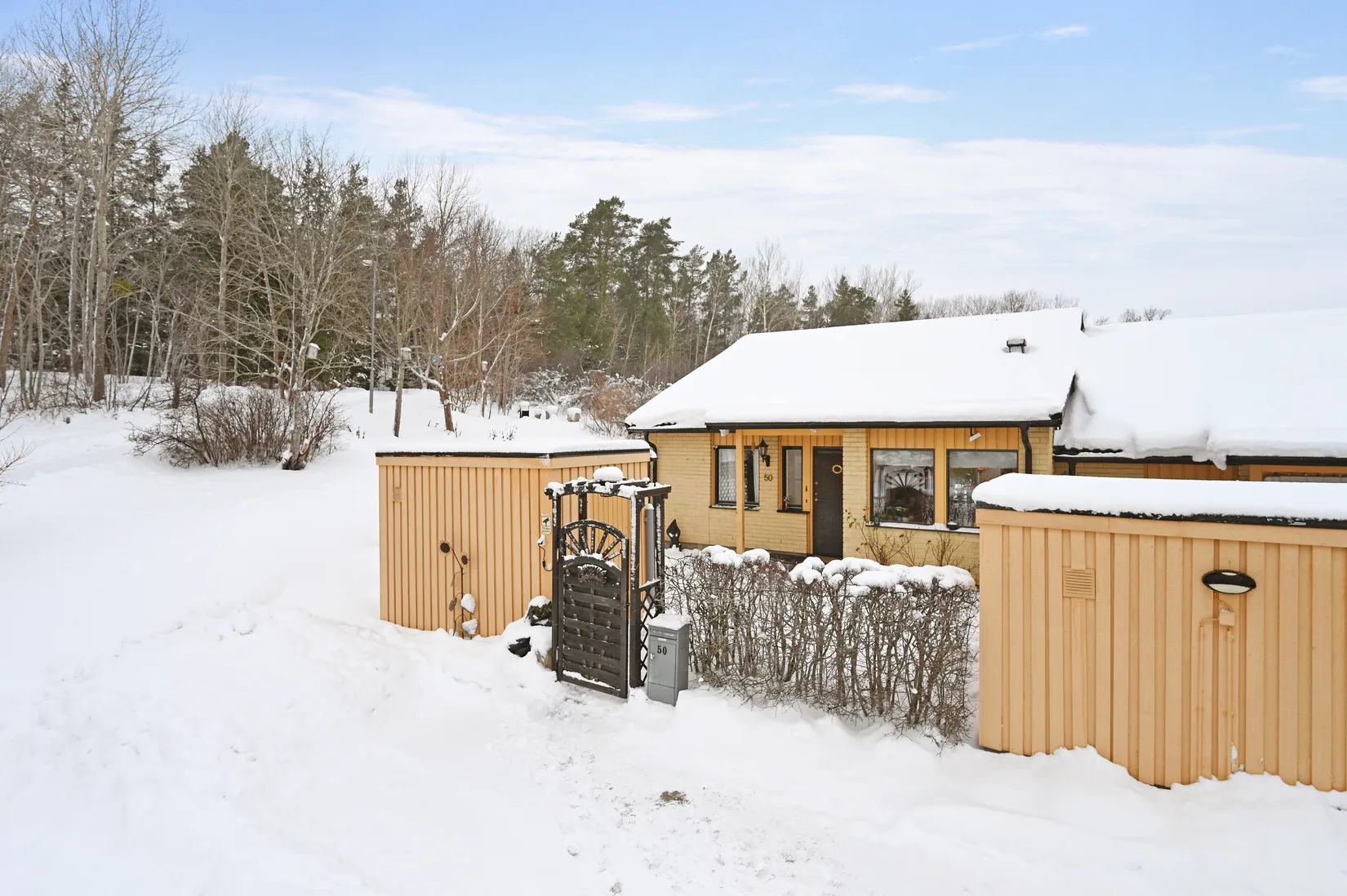 Bostadsrätt, Radhus, Lilla björnens gränd 50, Skälby, Järfälla