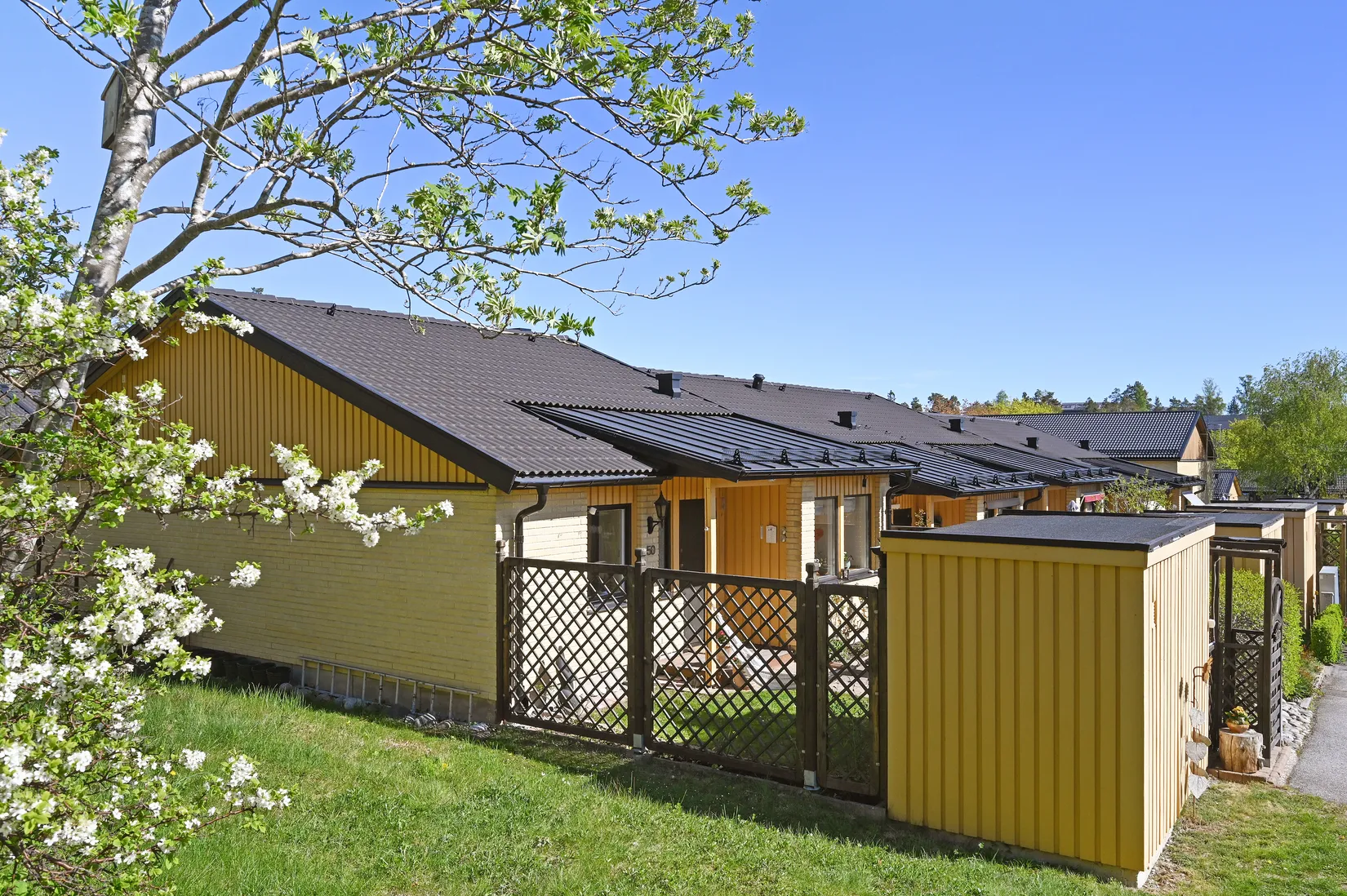 Bostadsrätt, Radhus, Lilla björnens gränd 50, Skälby, Järfälla