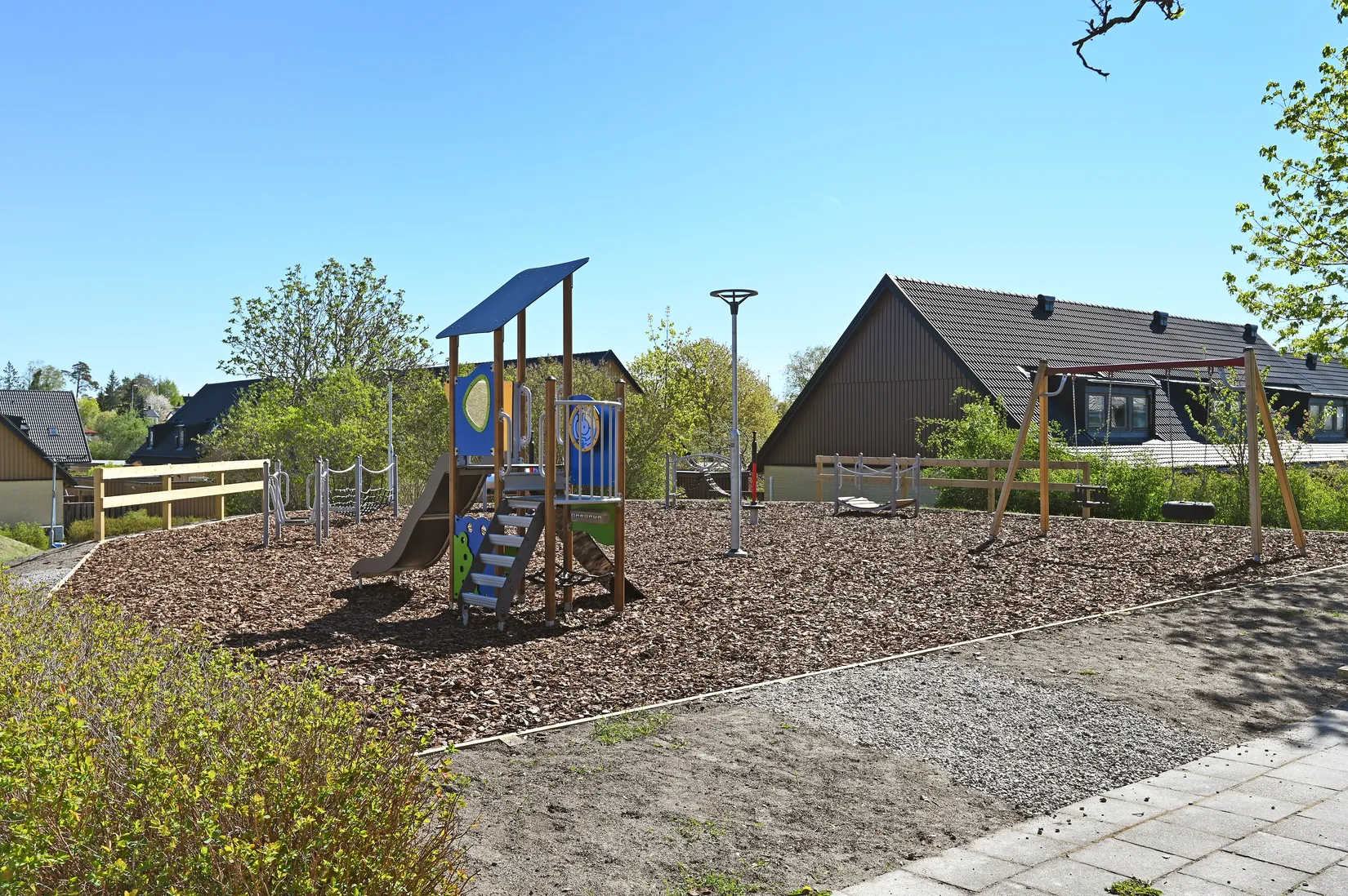 Bostadsrätt, Radhus, Lilla björnens gränd 50, Skälby, Järfälla