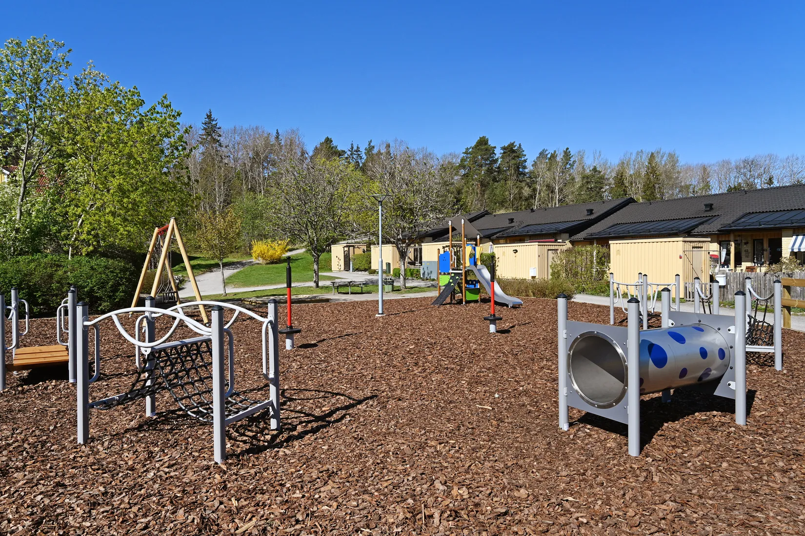 Bostadsrätt, Radhus, Lilla björnens gränd 50, Skälby, Järfälla