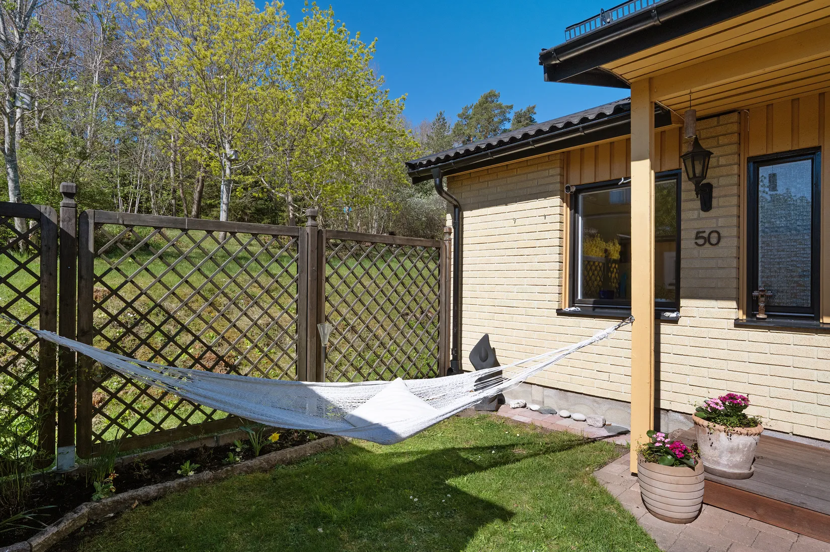 Bostadsrätt, Radhus, Lilla björnens gränd 50, Skälby, Järfälla