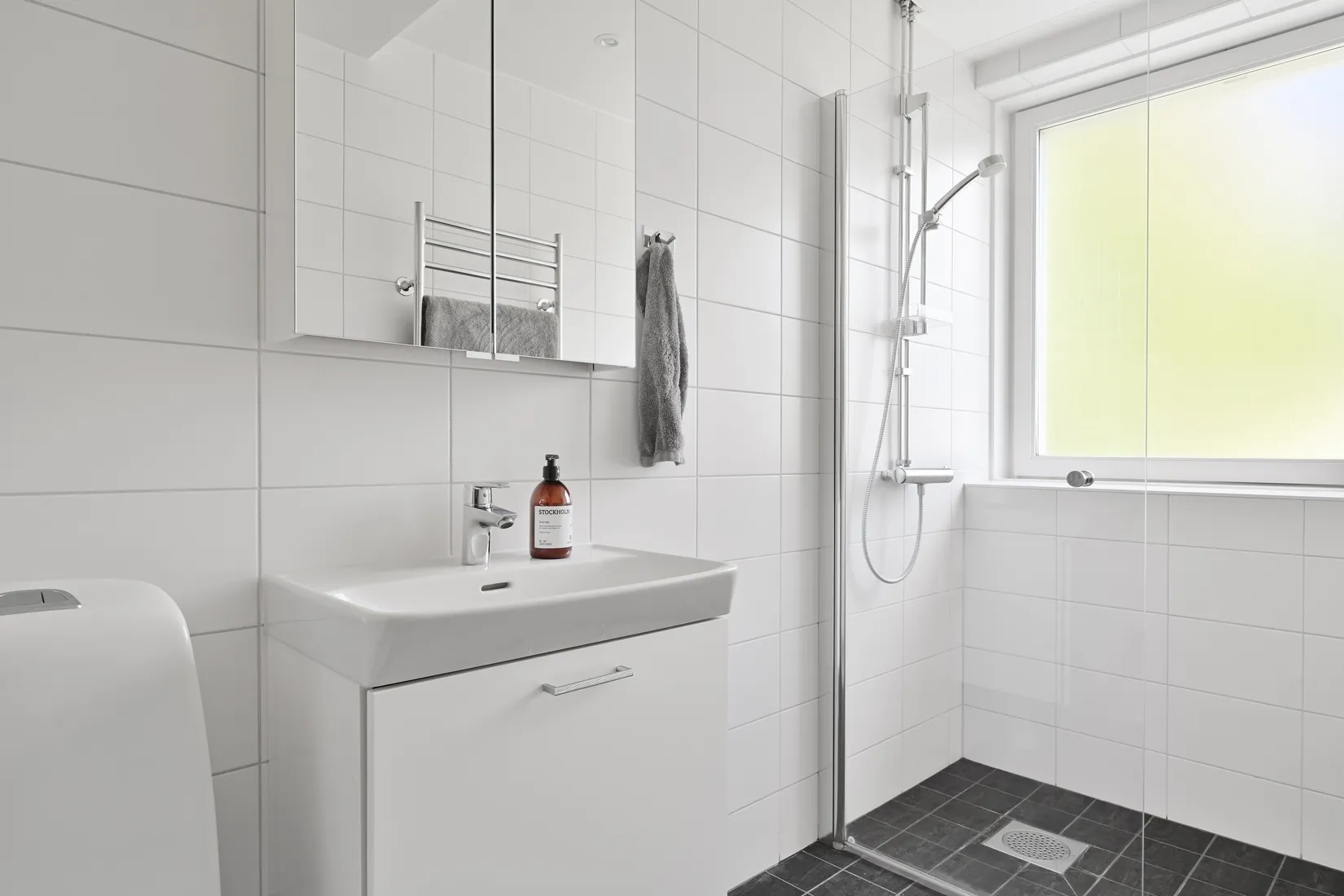 Bostadsrätt, Herrgårdsvägen 27, Centralt, Upplands Väsby