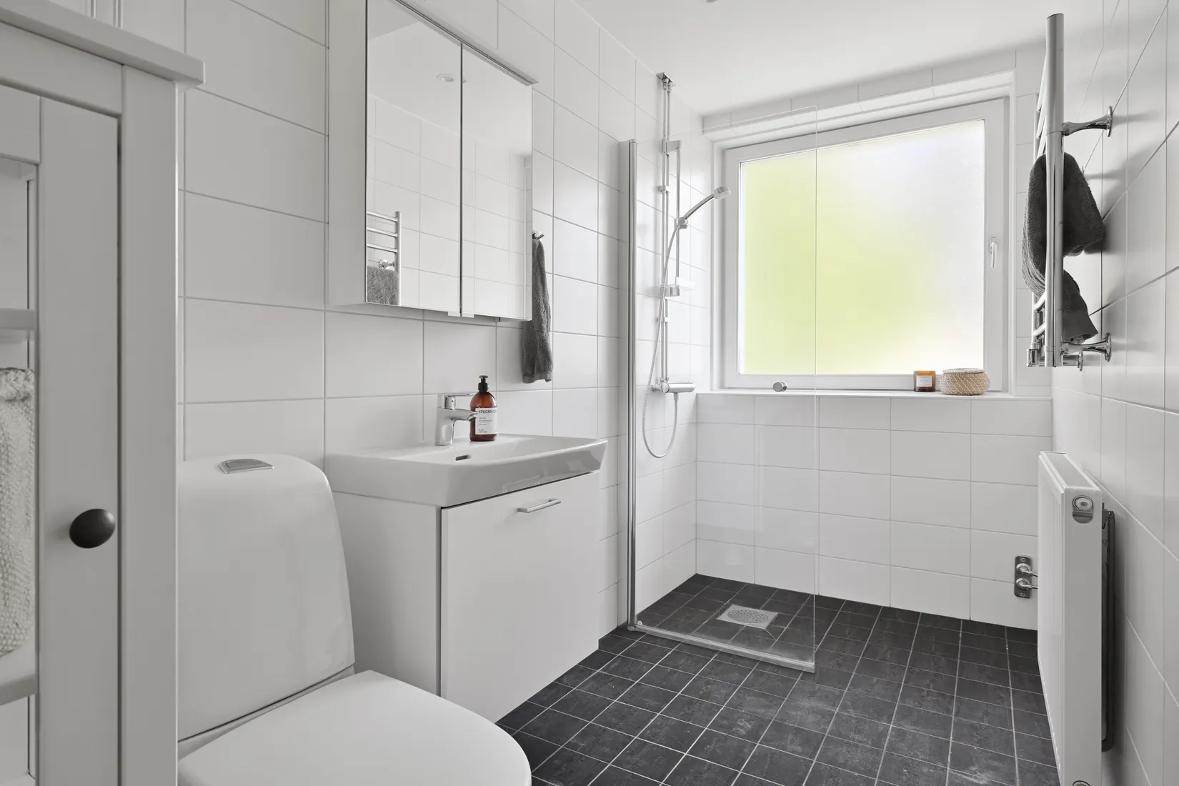 Bostadsrätt, Herrgårdsvägen 27, Centralt, Upplands Väsby